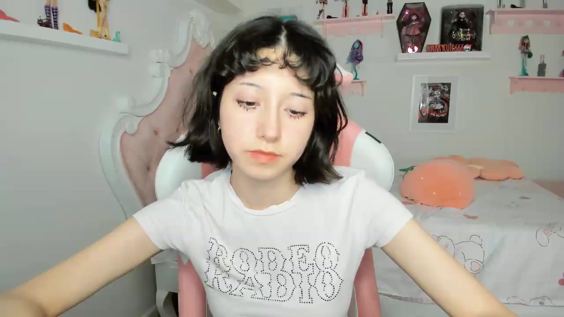 Gallery image thumbnail from Cherrycute666's myfreecams stream on, 05/14/2026, 05:34 image 8 of 20