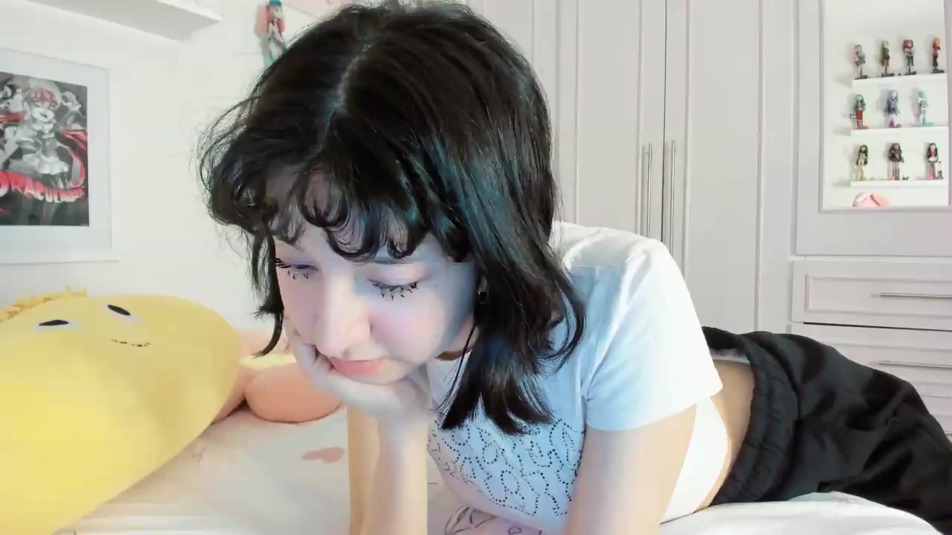 Gallery image thumbnail from Cherrycute666's myfreecams stream on, 05/14/2026, 05:34 image 19 of 20