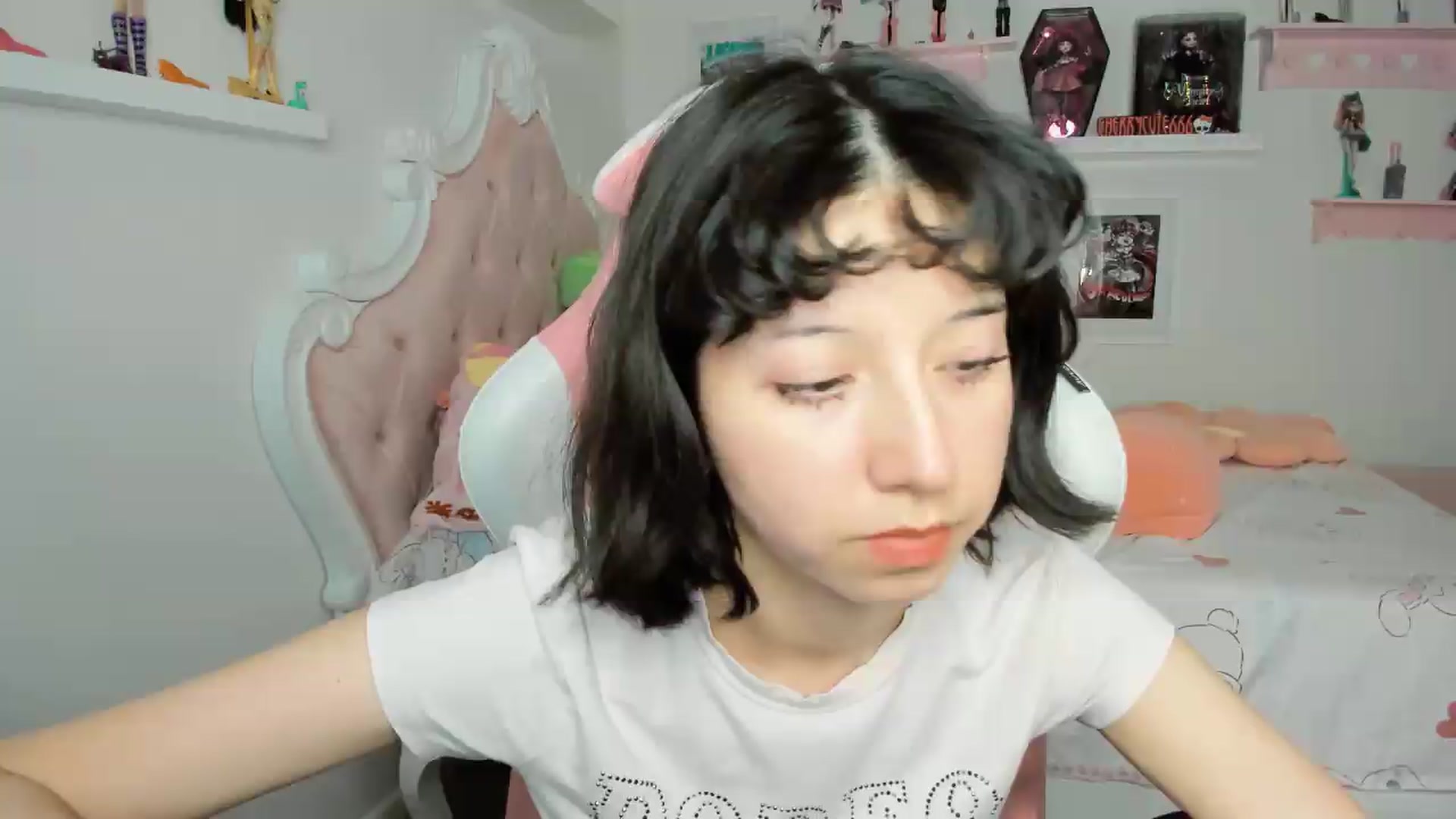 Gallery image thumbnail from Cherrycute666's myfreecams stream on, 05/14/2026, 05:34 image 11 of 20