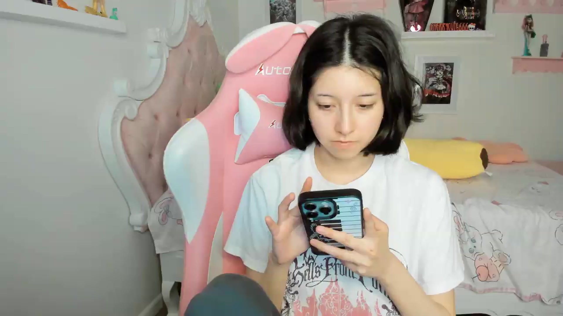 Gallery image thumbnail from Cherrycute666's myfreecams stream on, 05/16/2026, 05:28 image 19 of 20