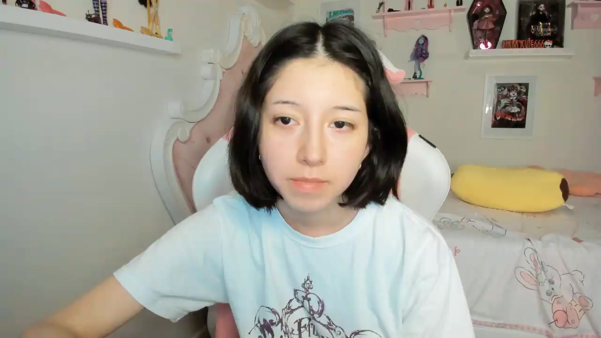 Gallery image thumbnail from Cherrycute666's myfreecams stream on, 05/16/2026, 05:28 image 1 of 20