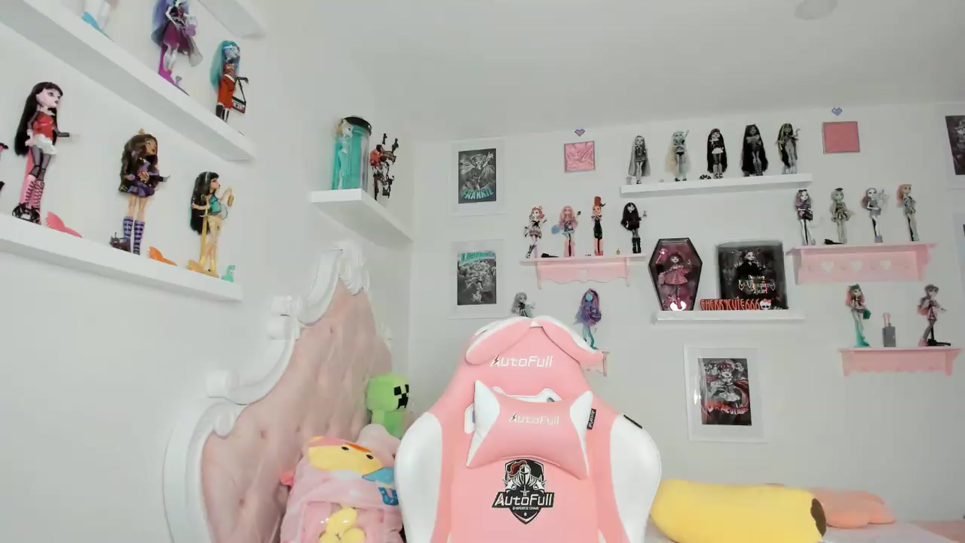 Gallery image thumbnail from Cherrycute666's myfreecams stream on, 05/16/2026, 05:28 image 4 of 20