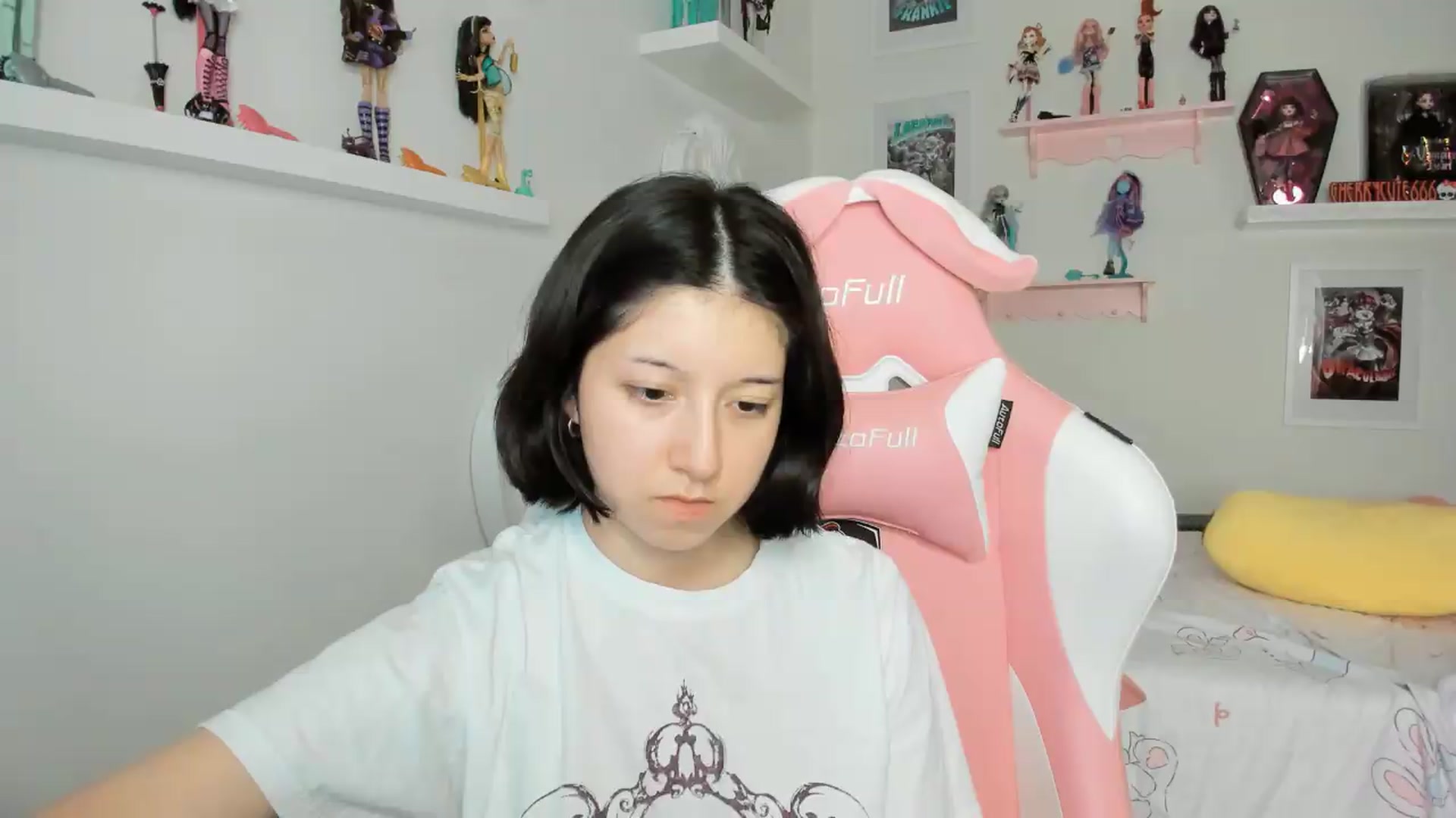 Gallery image thumbnail from Cherrycute666's myfreecams stream on, 05/16/2026, 05:28 image 8 of 20