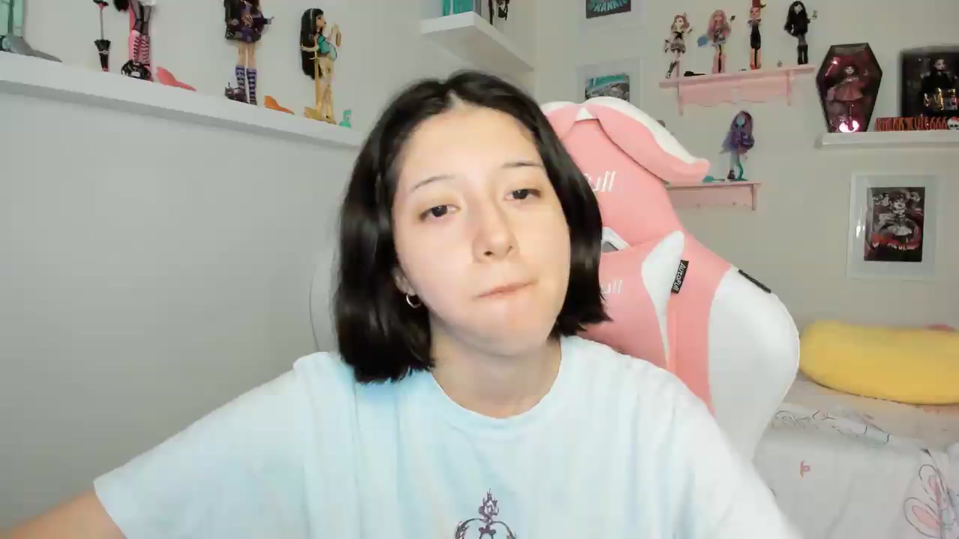 Gallery image thumbnail from Cherrycute666's myfreecams stream on, 05/16/2026, 05:28 image 7 of 20