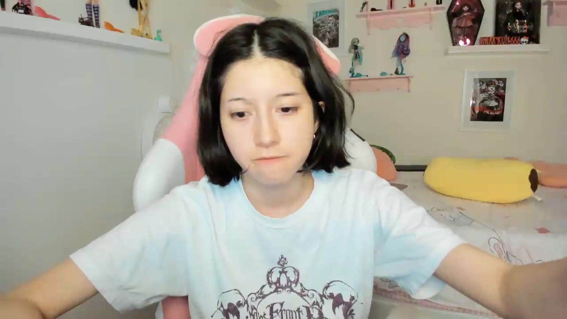 Gallery image thumbnail from Cherrycute666's myfreecams stream on, 05/16/2026, 08:41 image 20 of 20