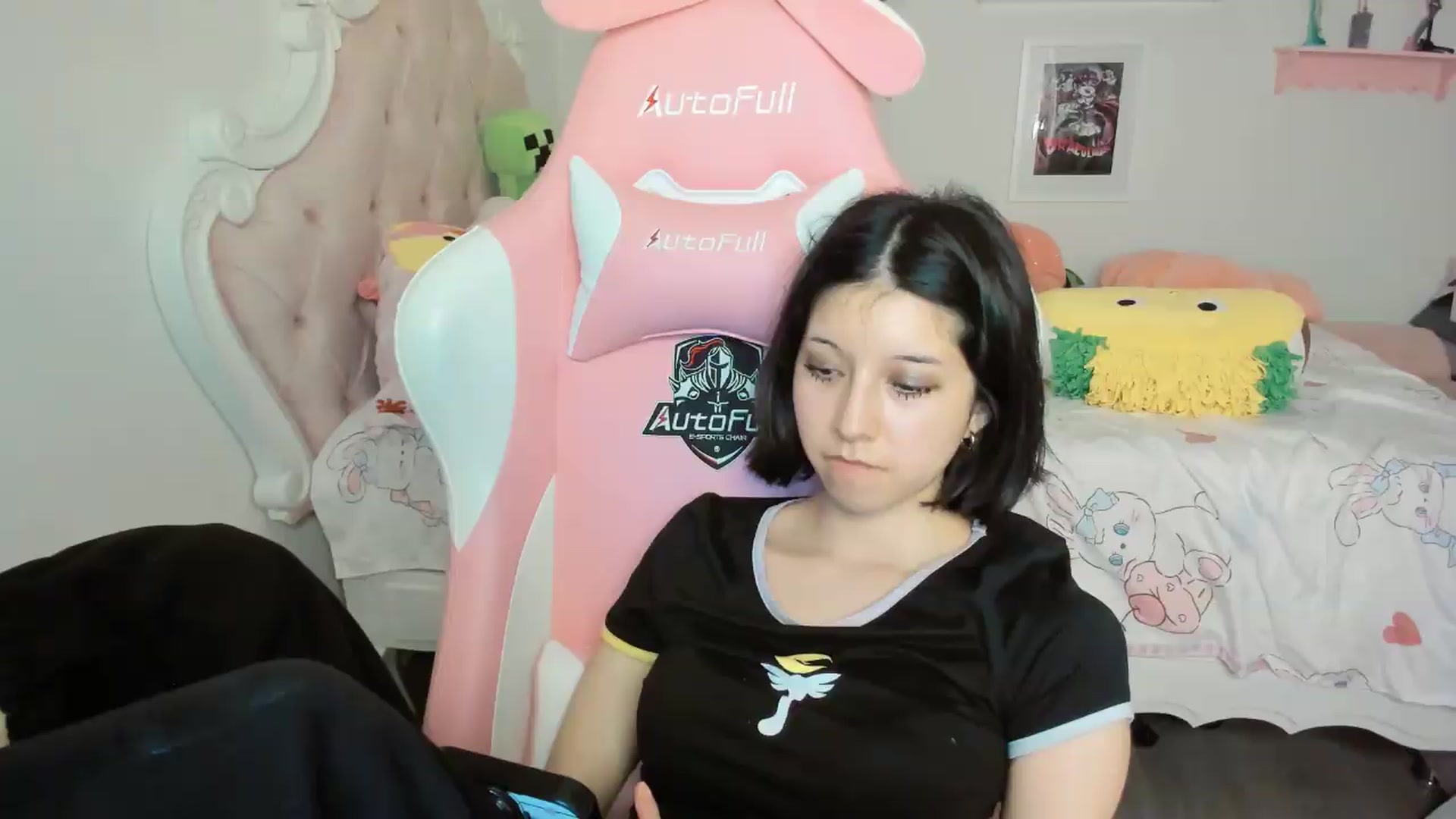 Gallery image thumbnail from Cherrycute666's myfreecams stream on, 05/17/2026, 07:30 image 20 of 20