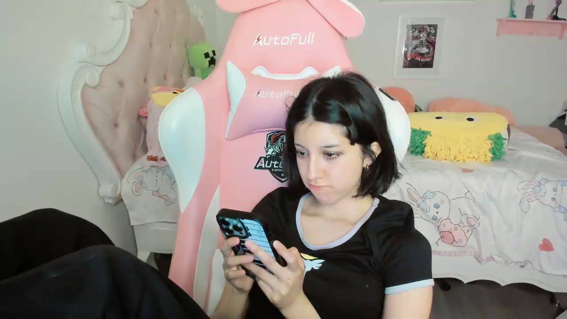 Gallery image thumbnail from Cherrycute666's myfreecams stream on, 05/17/2026, 07:30 image 19 of 20