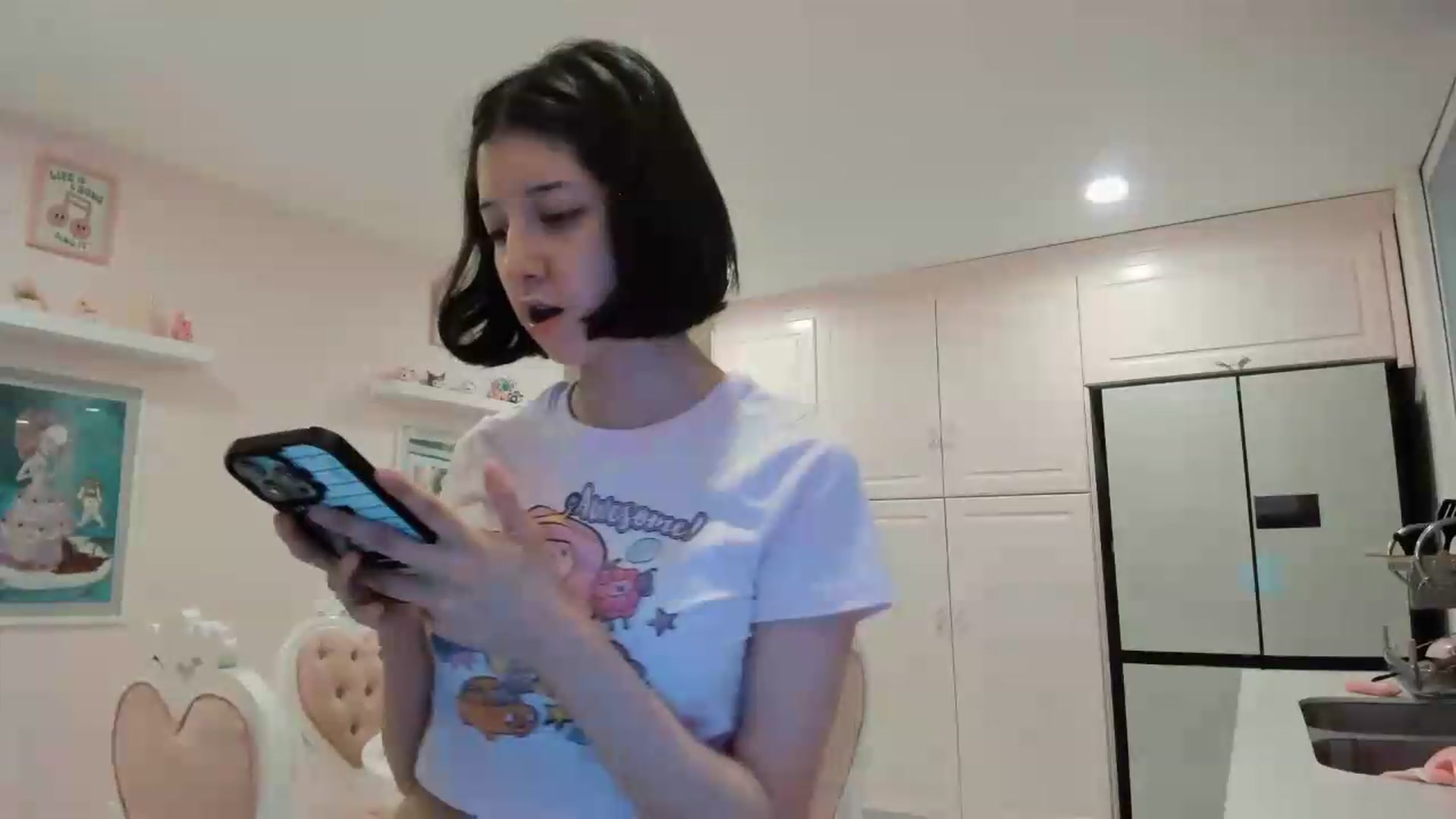 Gallery image thumbnail from Cherrycute666's myfreecams stream on, 05/18/2026, 05:49 image 17 of 20