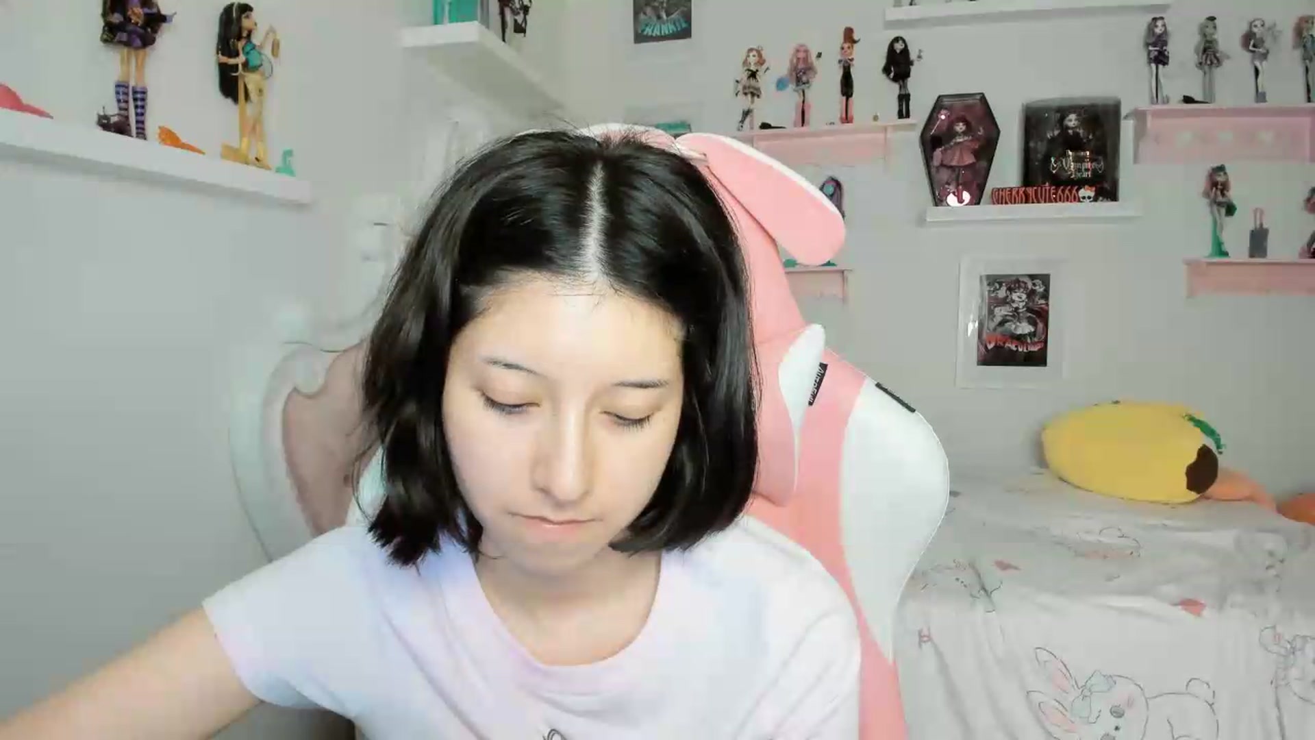 Gallery image thumbnail from Cherrycute666's myfreecams stream on, 05/18/2026, 05:49 image 19 of 20