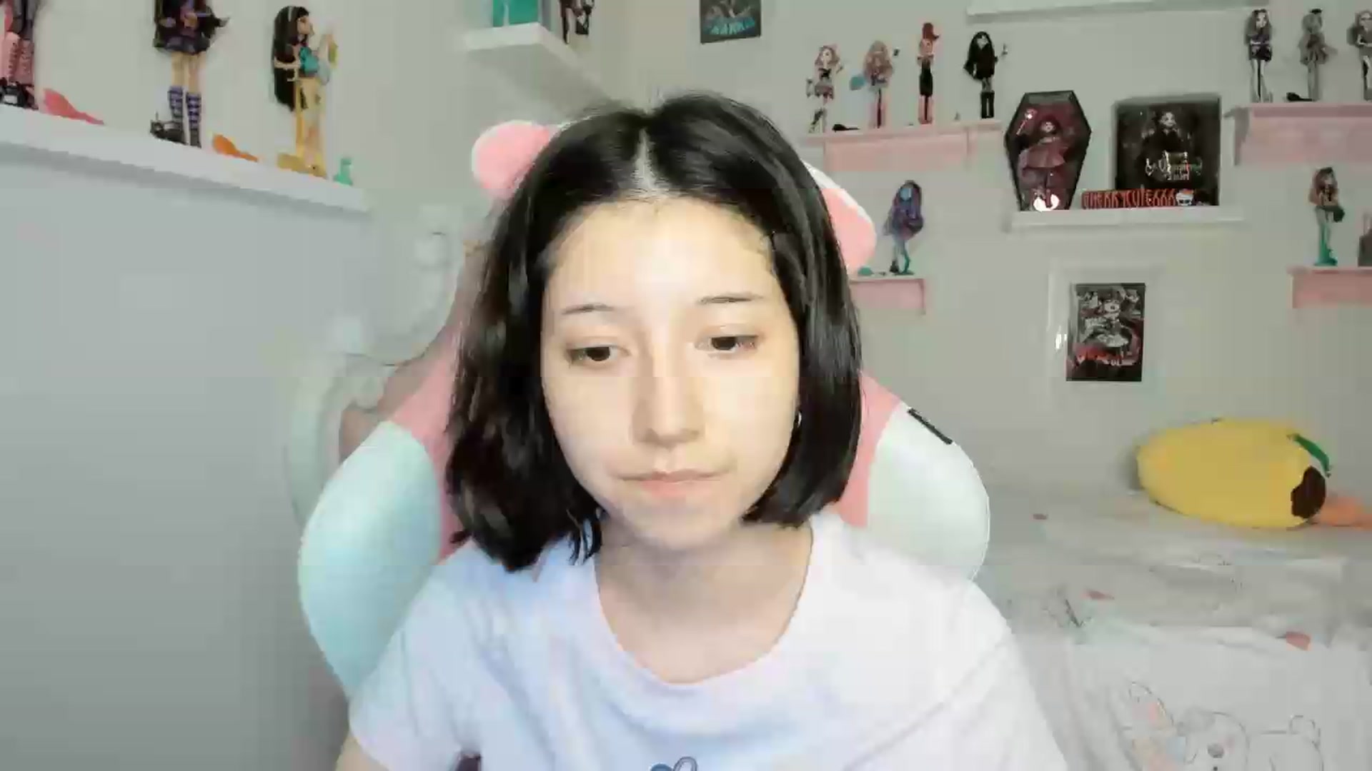 Gallery image thumbnail from Cherrycute666's myfreecams stream on, 05/18/2026, 06:26 image 1 of 20