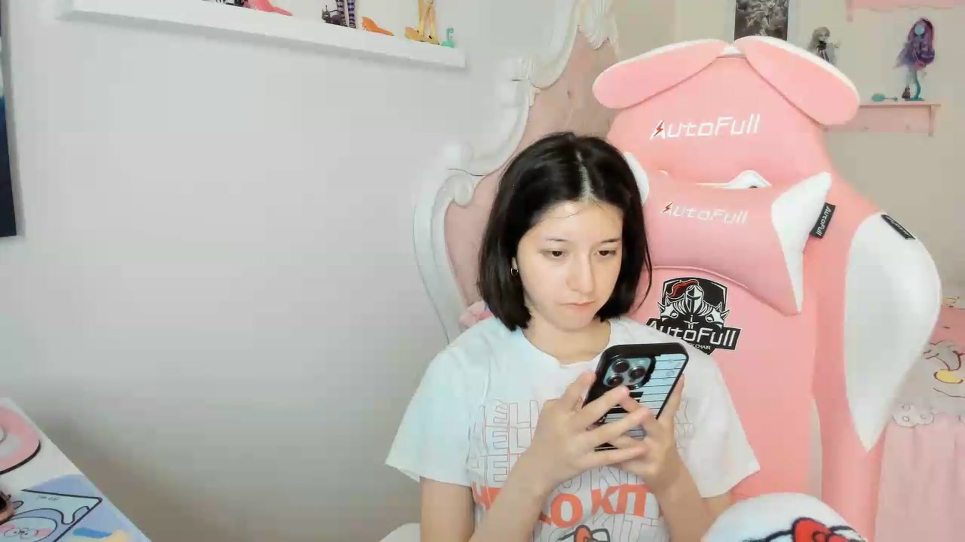 Gallery image thumbnail from Cherrycute666's myfreecams stream on, 05/21/2026, 05:32 image 18 of 20