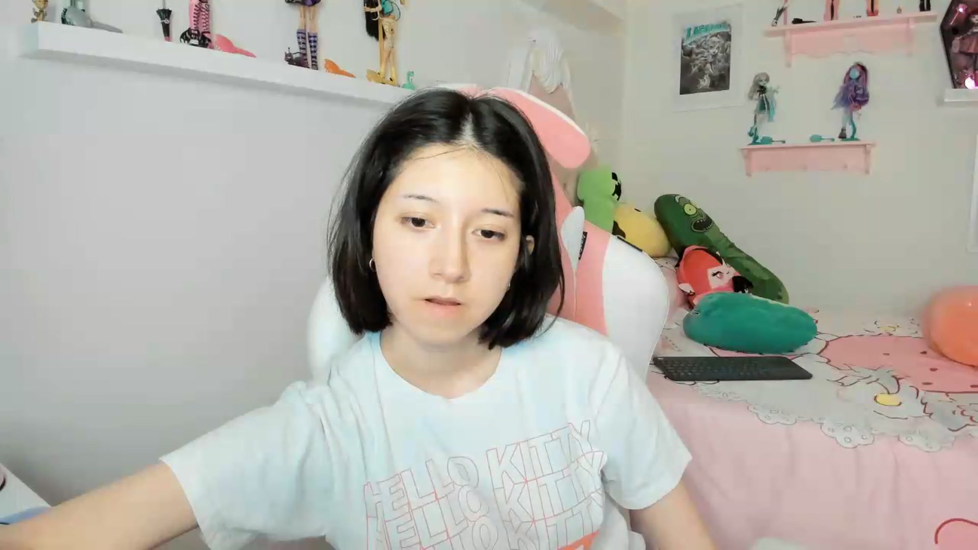 Gallery image thumbnail from Cherrycute666's myfreecams stream on, 05/21/2026, 05:32 image 17 of 20