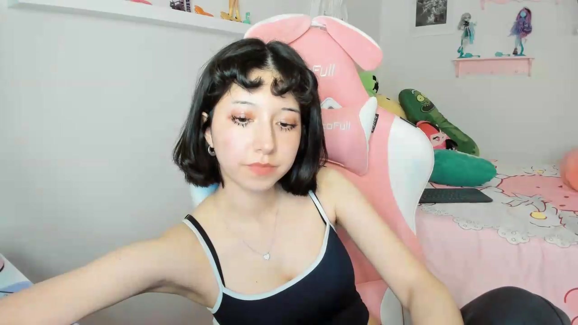 Gallery image thumbnail from Cherrycute666's myfreecams stream on, 05/22/2026, 03:29 image 19 of 20