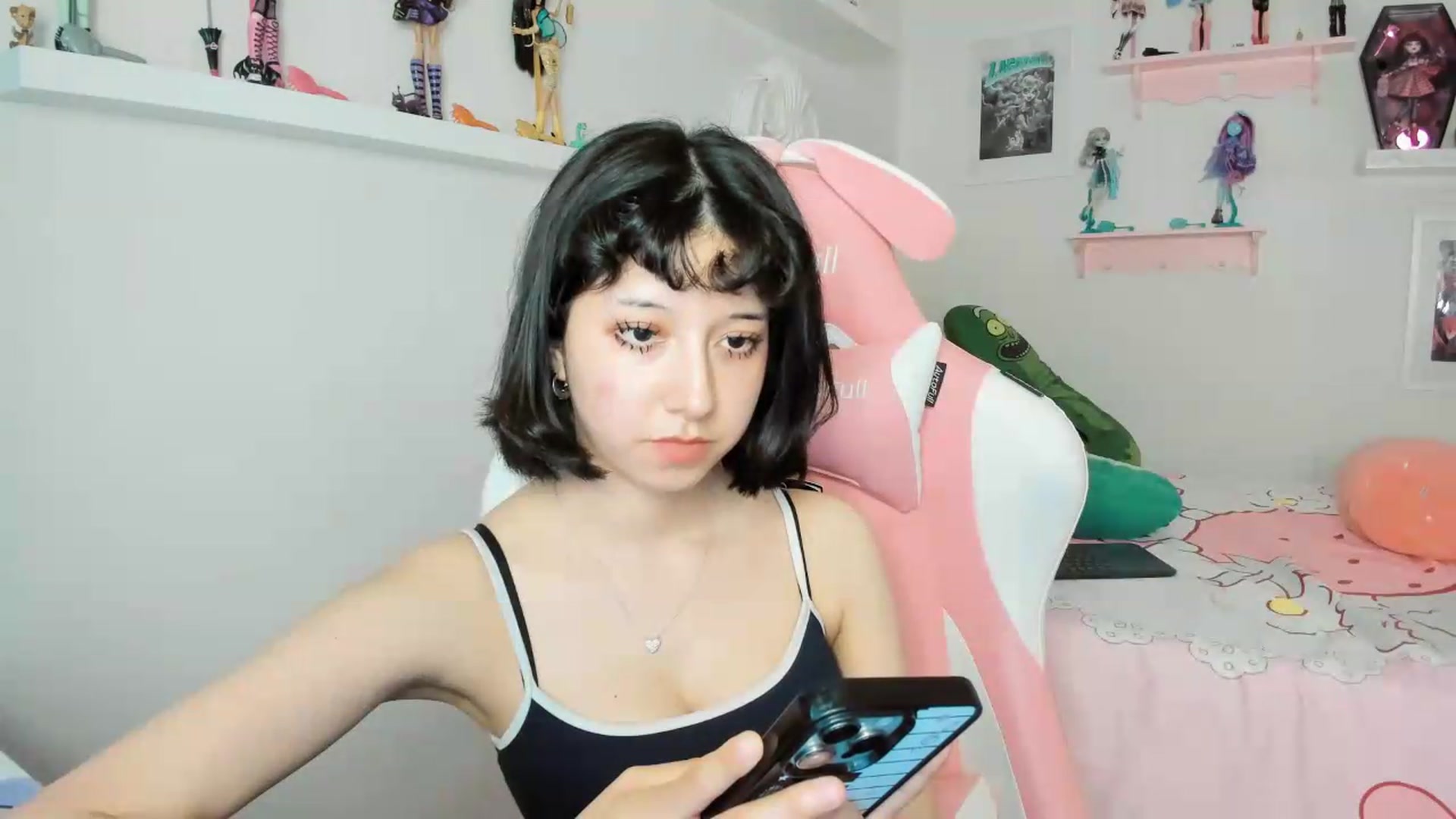 Gallery image thumbnail from Cherrycute666's myfreecams stream on, 05/22/2026, 03:29 image 5 of 20