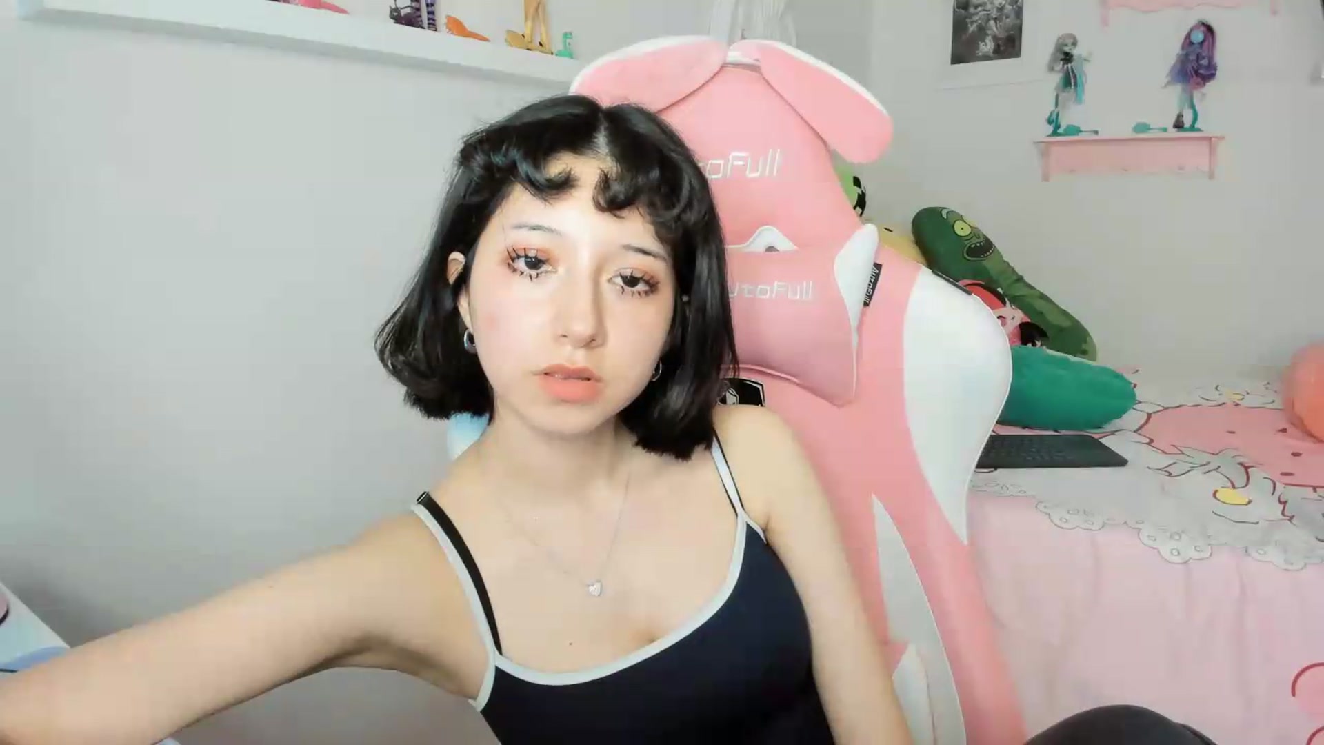 Gallery image thumbnail from Cherrycute666's myfreecams stream on, 05/22/2026, 03:29 image 14 of 20