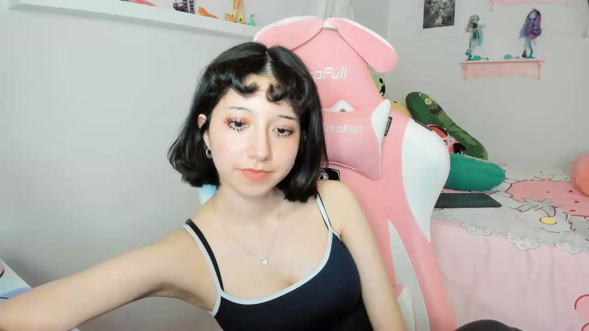 Gallery image thumbnail from Cherrycute666's myfreecams stream on, 05/22/2026, 03:29 image 16 of 20