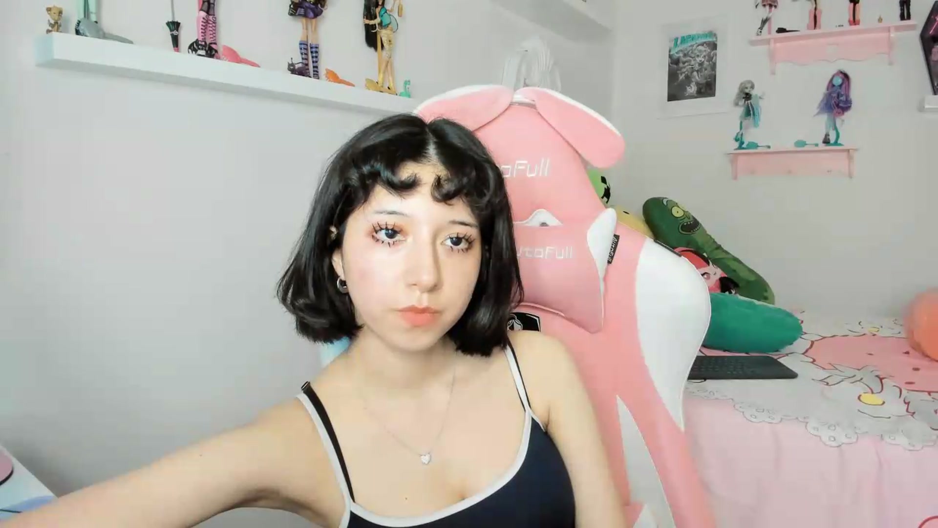 Gallery image thumbnail from Cherrycute666's myfreecams stream on, 05/22/2026, 03:29 image 11 of 20