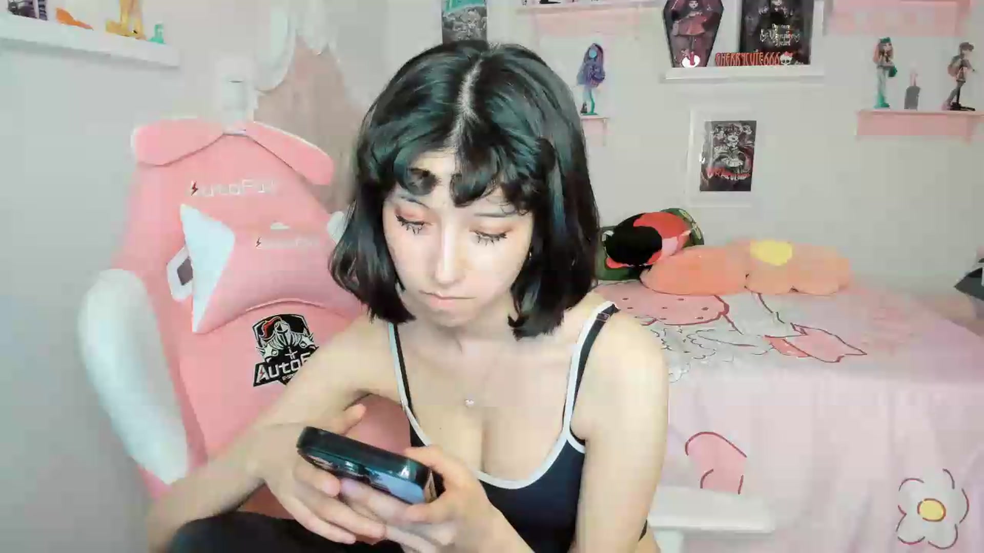 Gallery image thumbnail from Cherrycute666's myfreecams stream on, 05/22/2026, 05:44 image 8 of 20