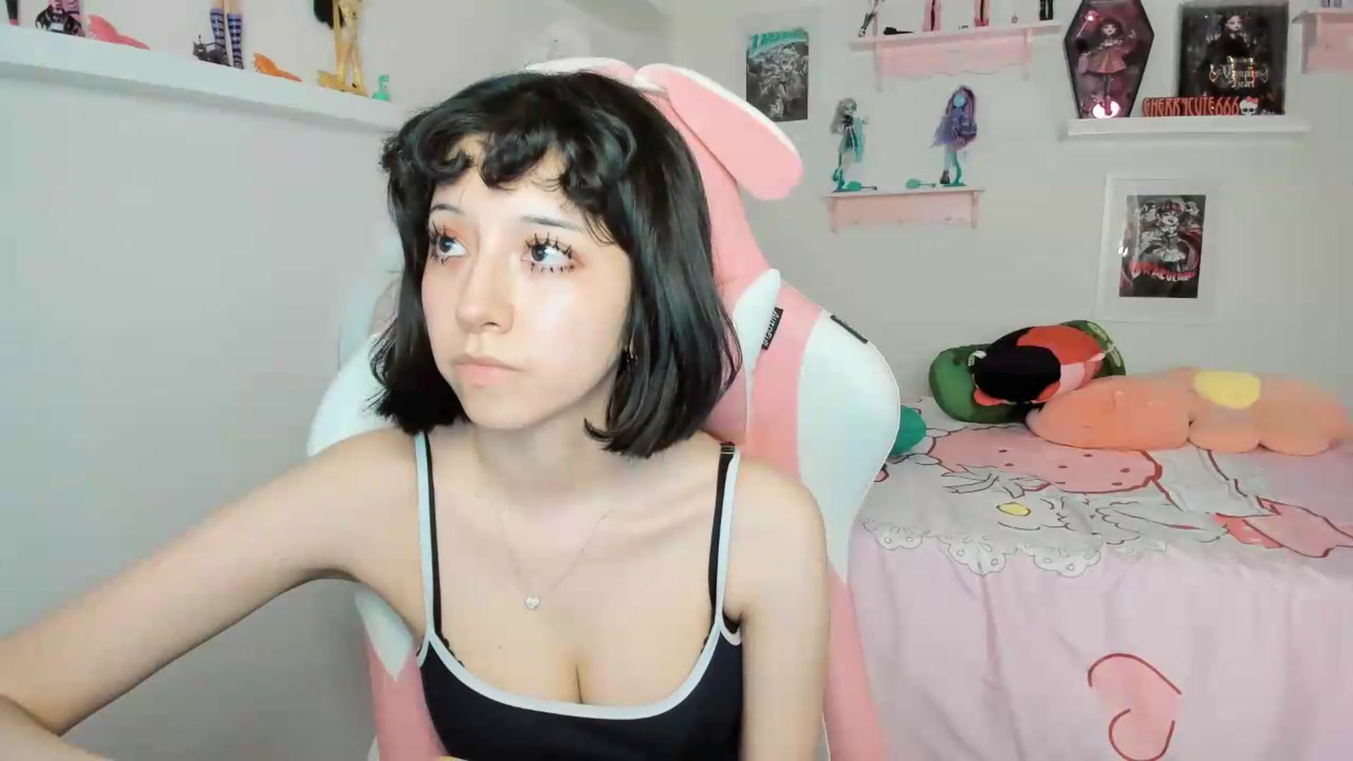 Gallery image thumbnail from Cherrycute666's myfreecams stream on, 05/22/2026, 05:44 image 19 of 20