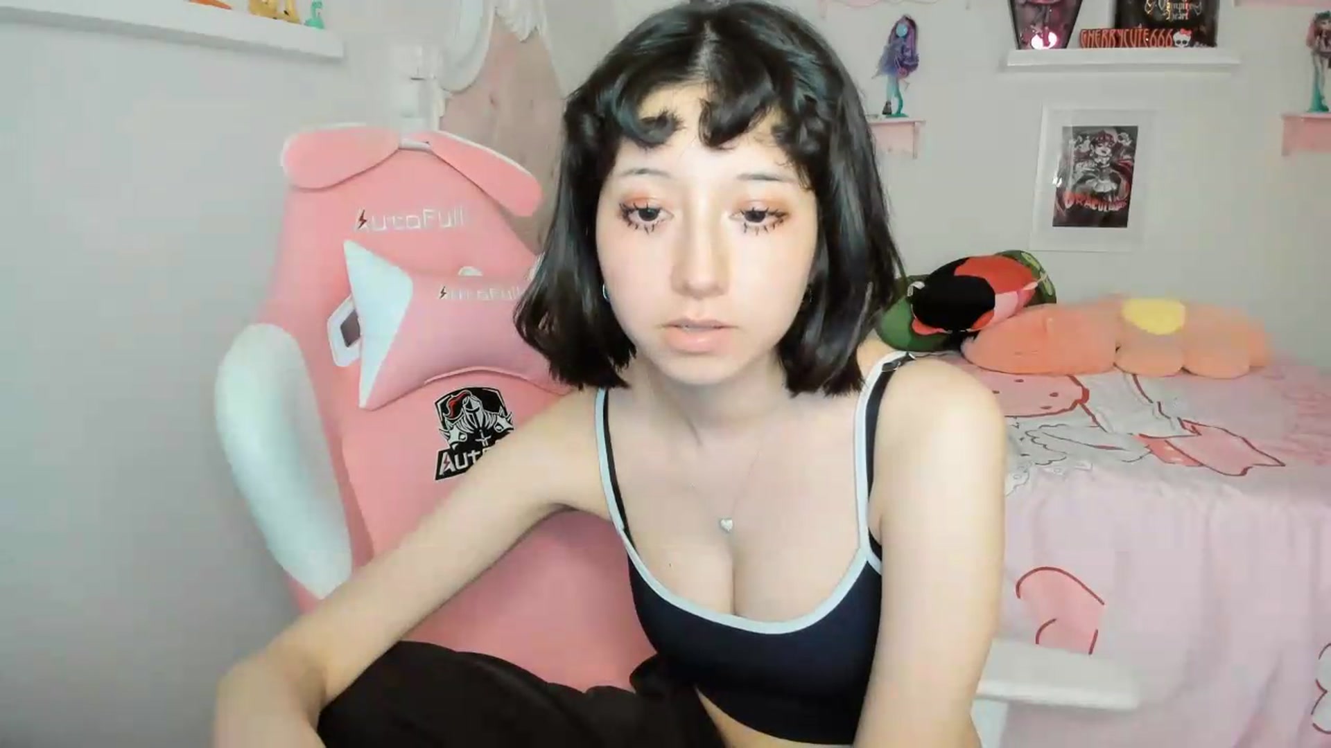 Gallery image thumbnail from Cherrycute666's myfreecams stream on, 05/22/2026, 05:44 image 7 of 20