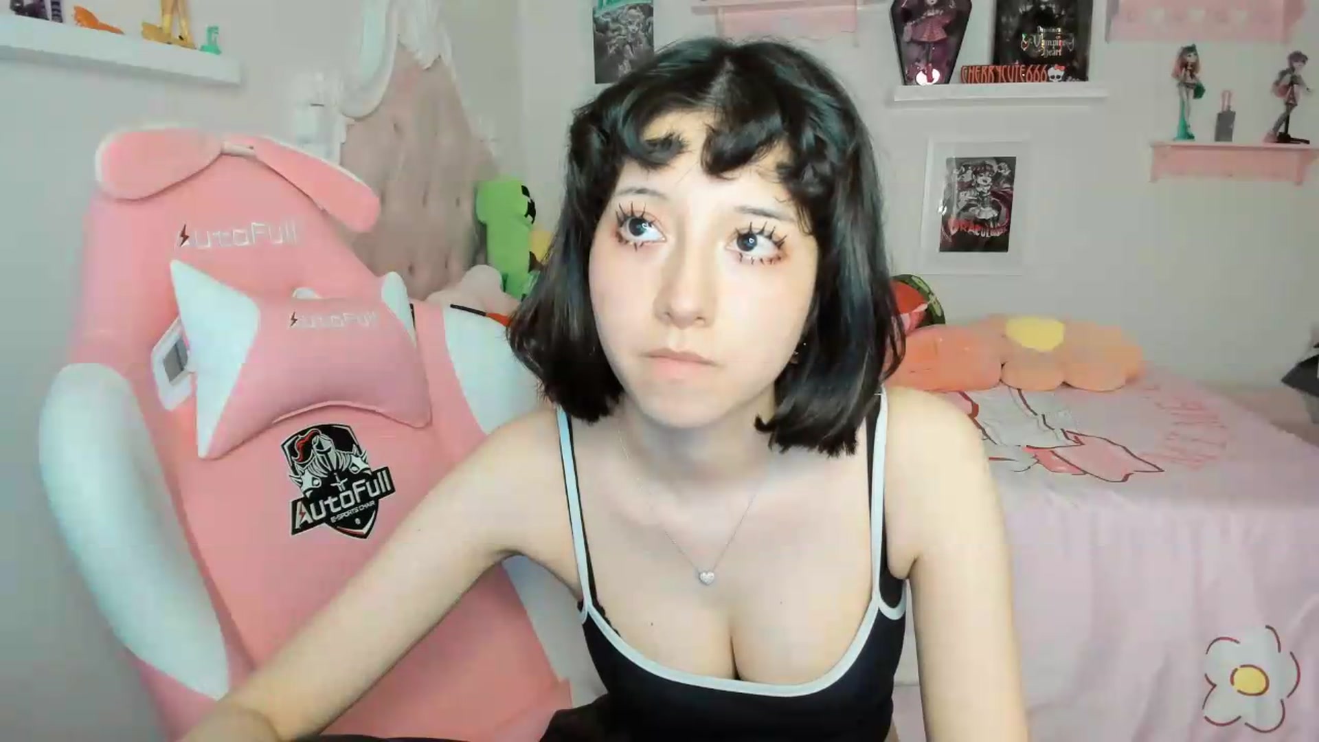 Gallery image thumbnail from Cherrycute666's myfreecams stream on, 05/22/2026, 05:44 image 10 of 20