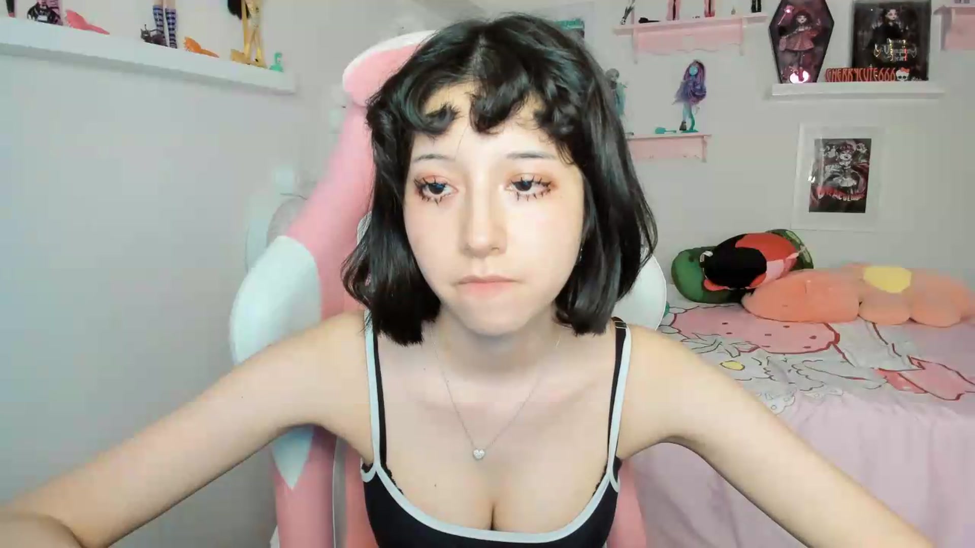 Gallery image thumbnail from Cherrycute666's myfreecams stream on, 05/22/2026, 05:44 image 16 of 20