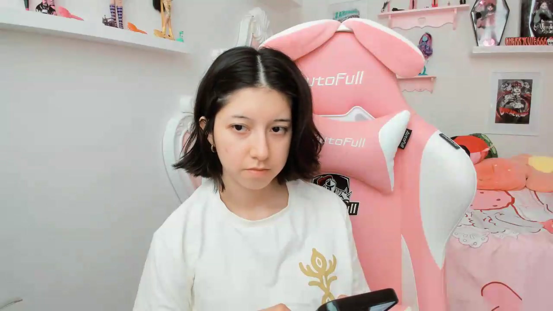 Gallery image thumbnail from Cherrycute666's myfreecams stream on, 05/22/2026, 21:09 image 20 of 20
