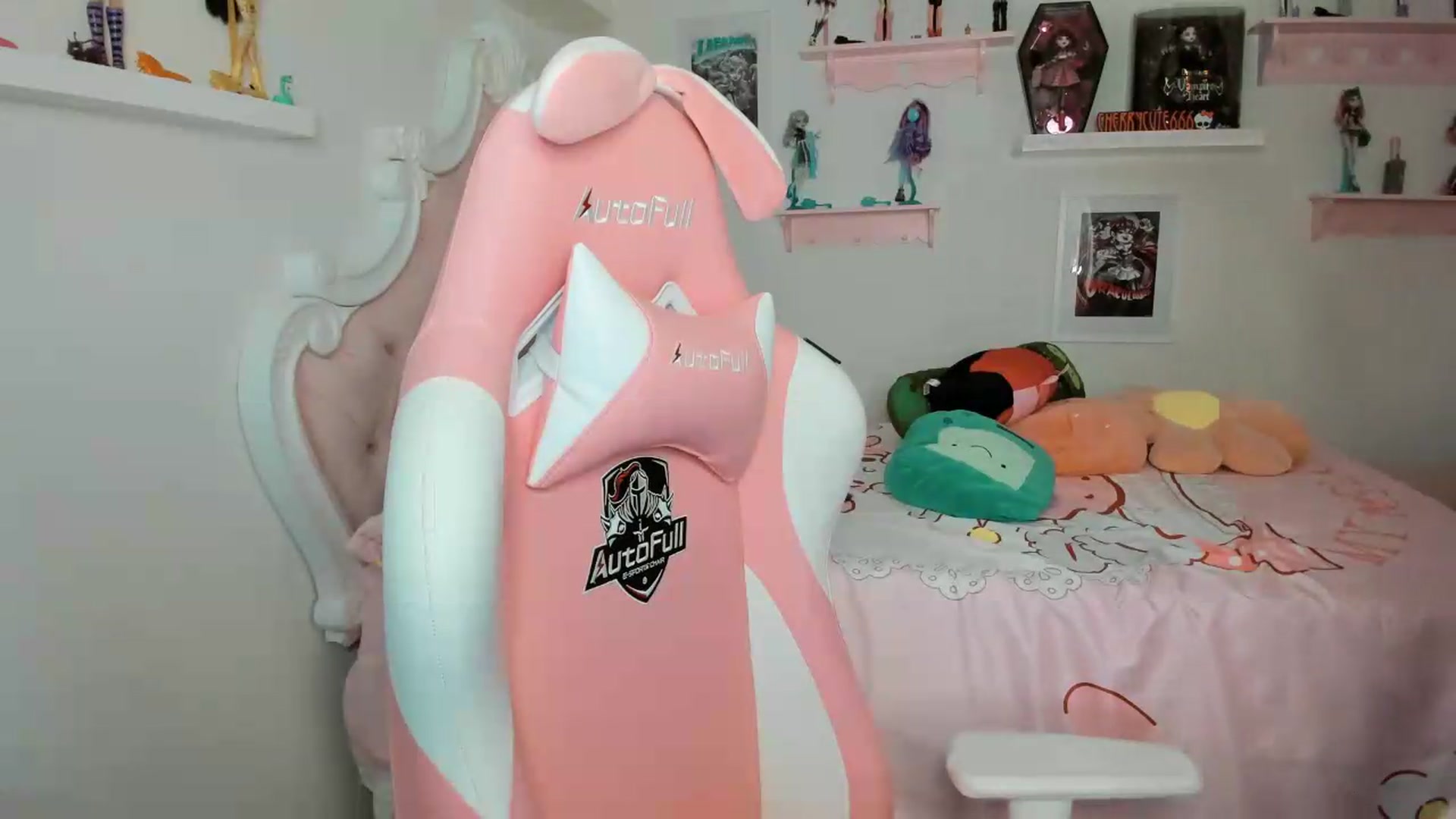 Gallery image thumbnail from Cherrycute666's myfreecams stream on, 05/23/2026, 02:57 image 3 of 20