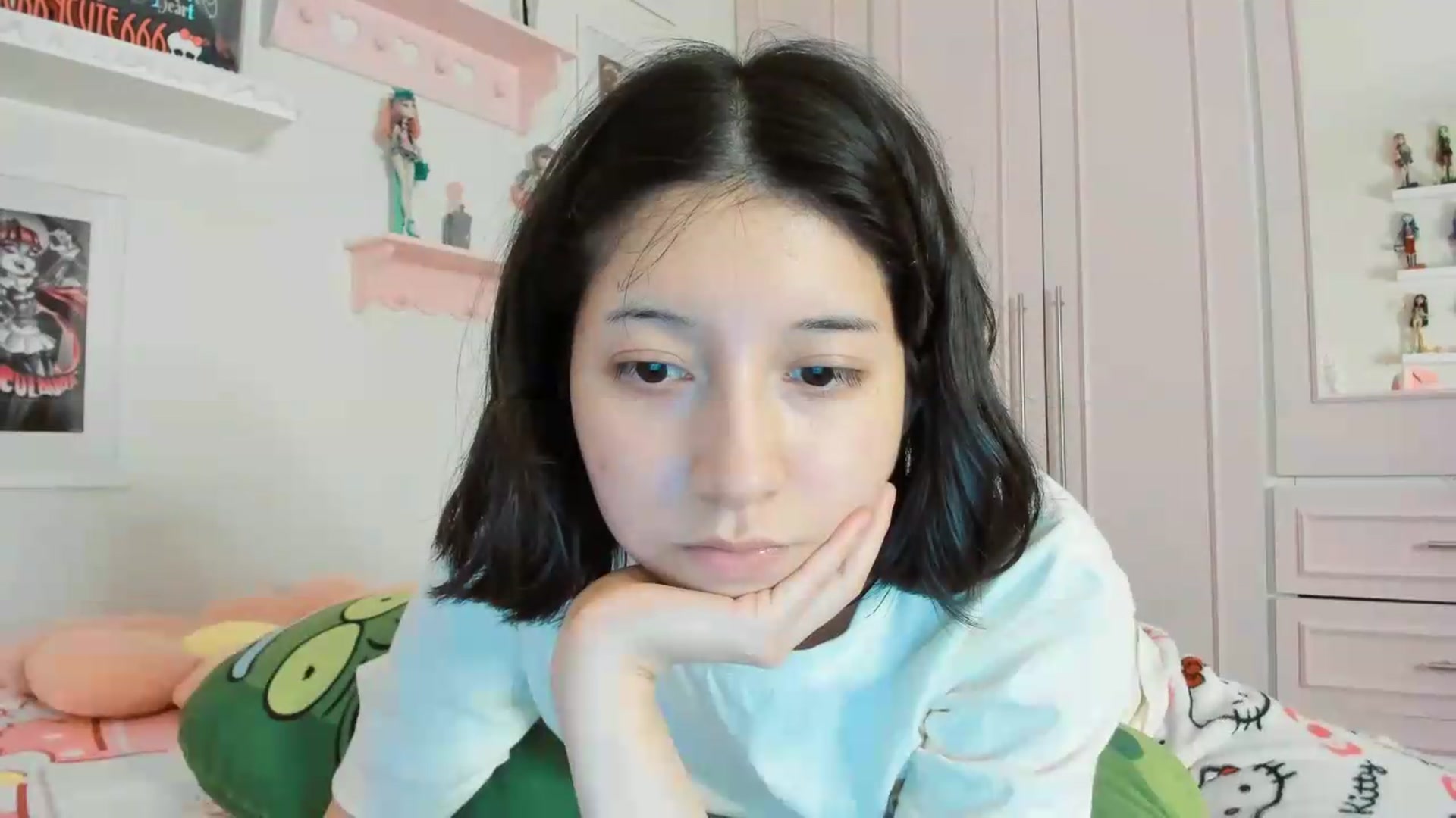 Gallery image thumbnail from Cherrycute666's myfreecams stream on, 05/23/2026, 06:16 image 12 of 20