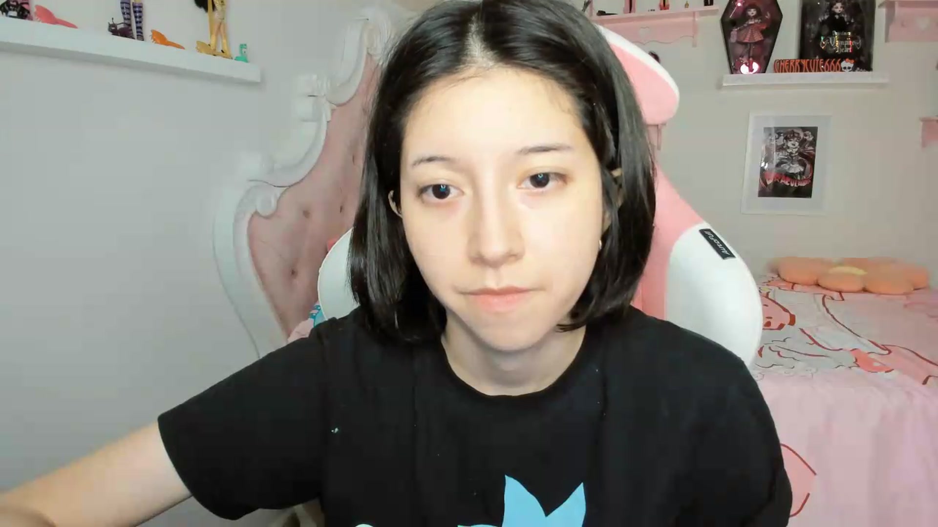 Gallery image thumbnail from Cherrycute666's myfreecams stream on, 05/25/2026, 09:15 image 6 of 20