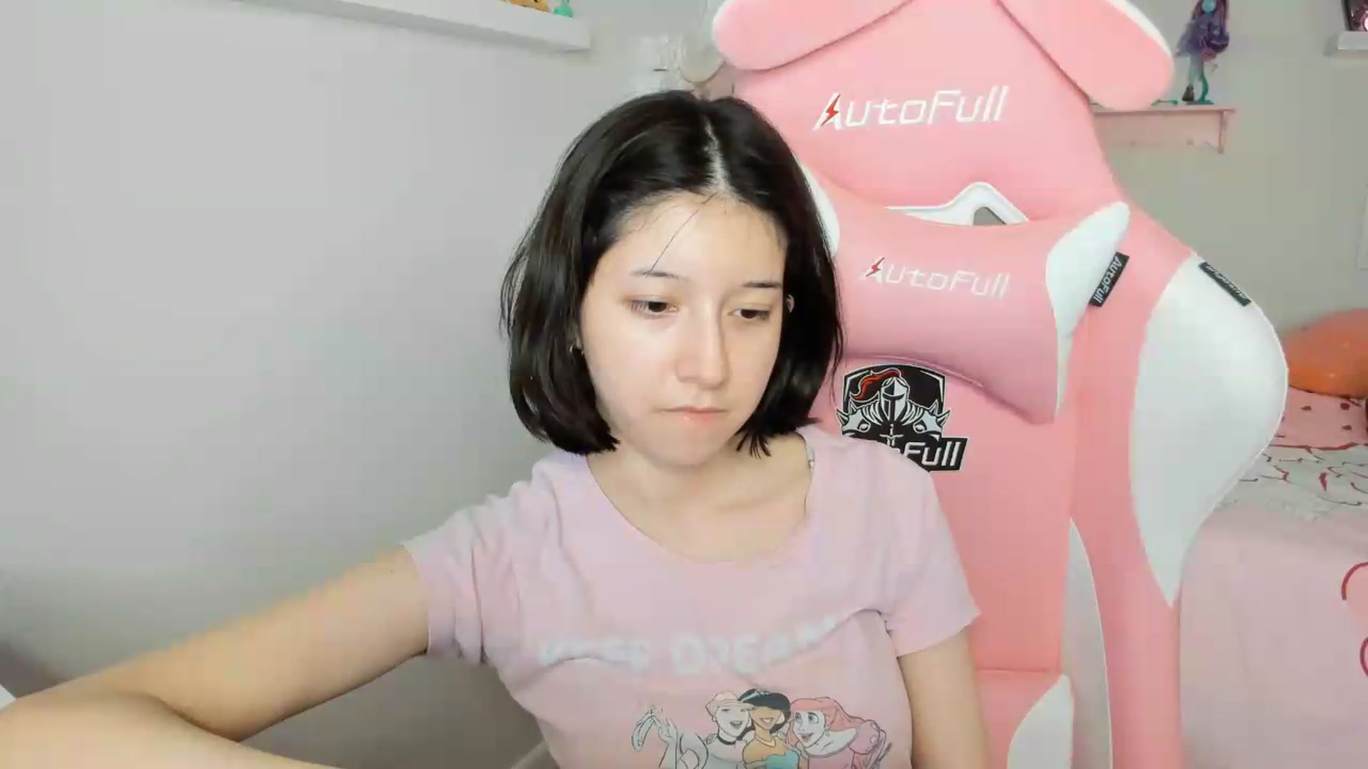 Gallery image thumbnail from Cherrycute666's myfreecams stream on, 05/28/2026, 08:38 image 20 of 20