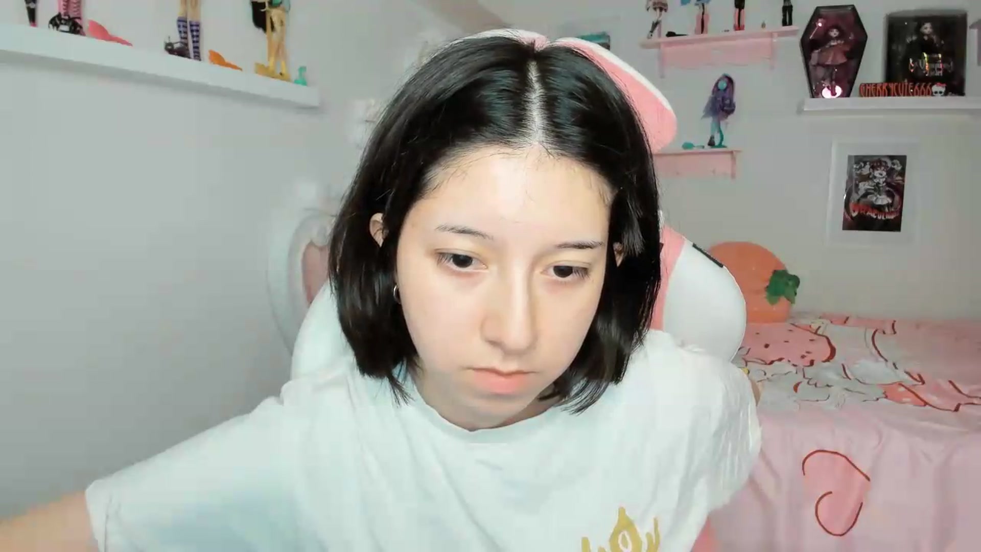 Gallery image thumbnail from Cherrycute666's myfreecams stream on, 05/29/2026, 09:03 image 13 of 20