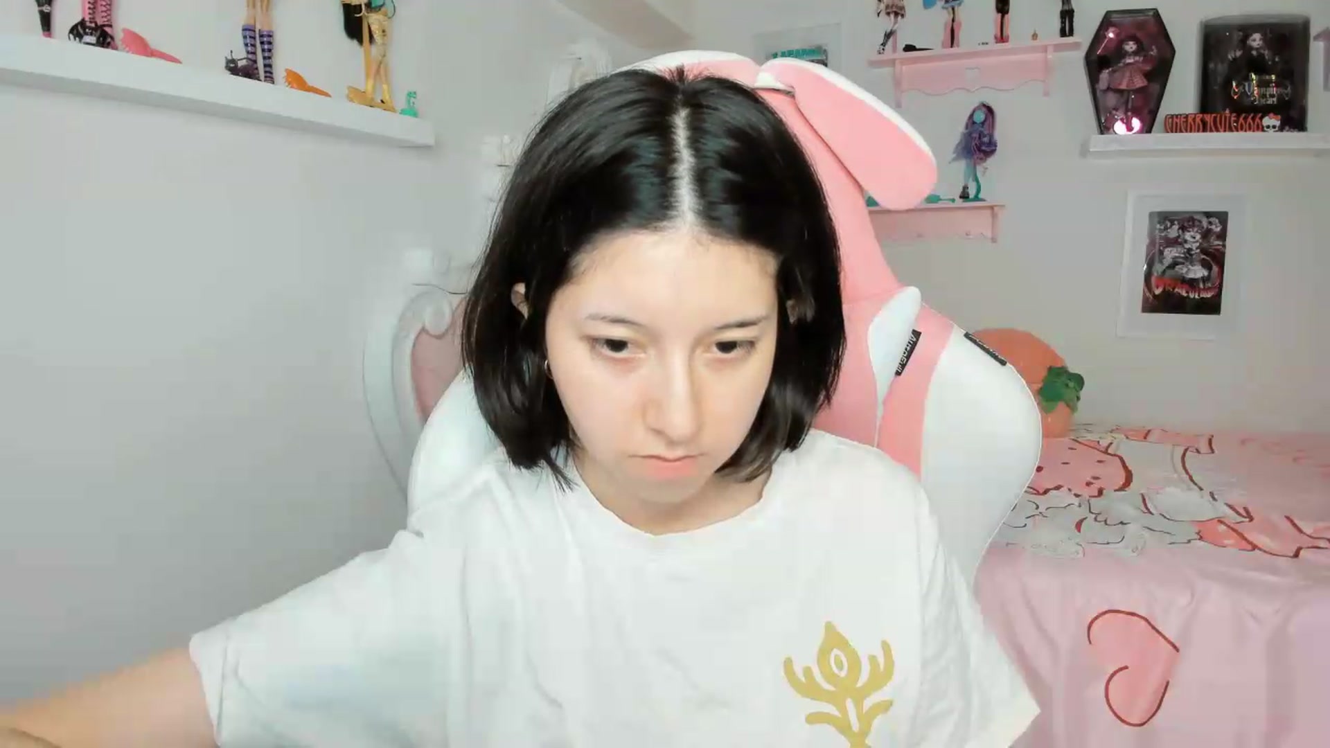 Gallery image thumbnail from Cherrycute666's myfreecams stream on, 05/29/2026, 09:03 image 14 of 20