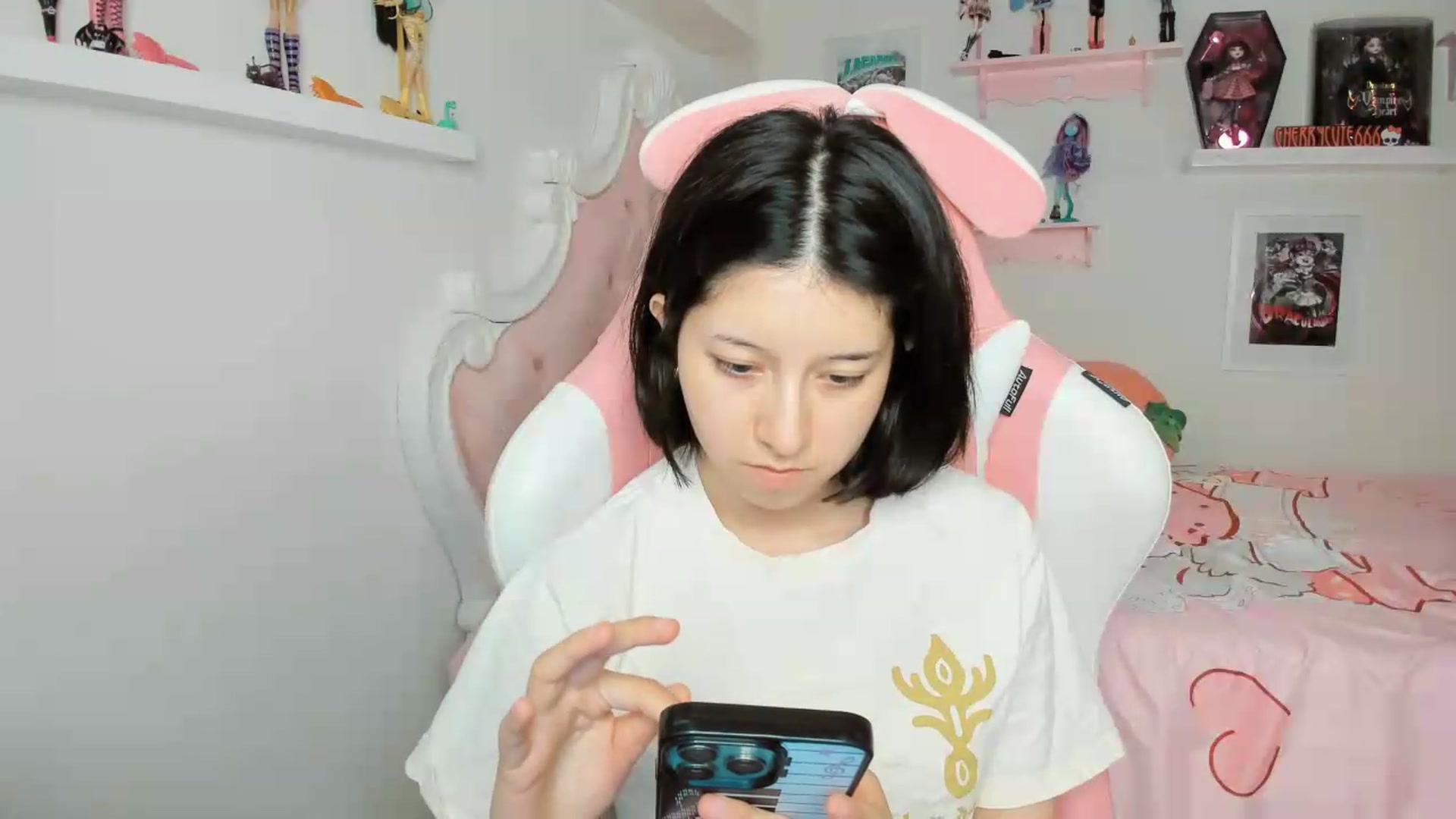 Gallery image thumbnail from Cherrycute666's myfreecams stream on, 05/29/2026, 09:03 image 11 of 20