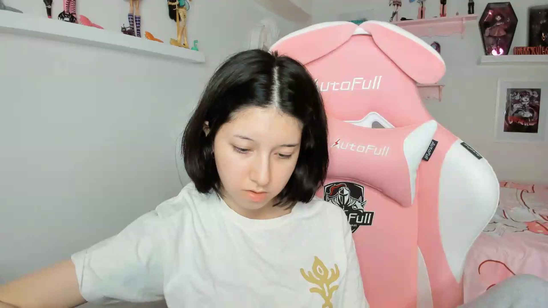 Gallery image thumbnail from Cherrycute666's myfreecams stream on, 05/29/2026, 09:03 image 17 of 20