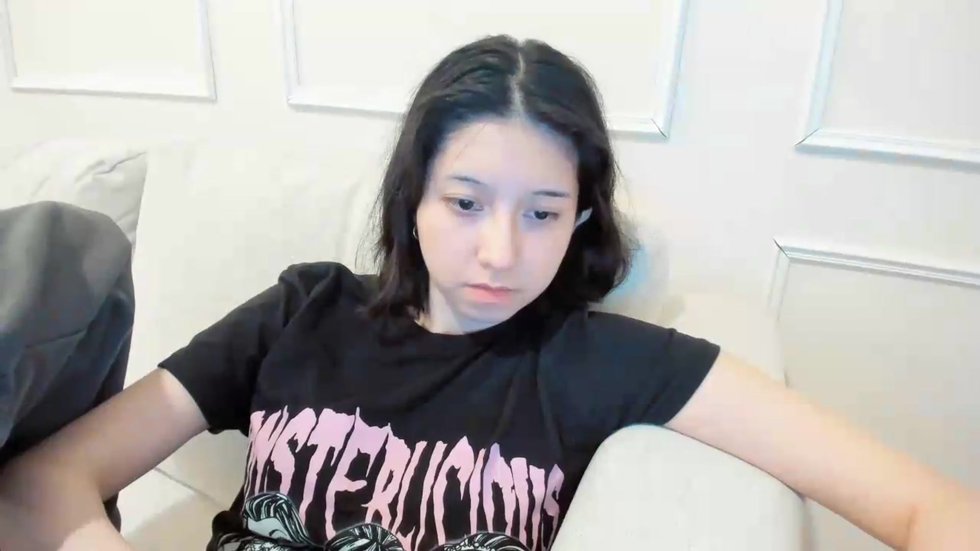 Gallery image thumbnail from Cherrycute666's myfreecams stream on, 06/12/2026, 08:34 image 17 of 20