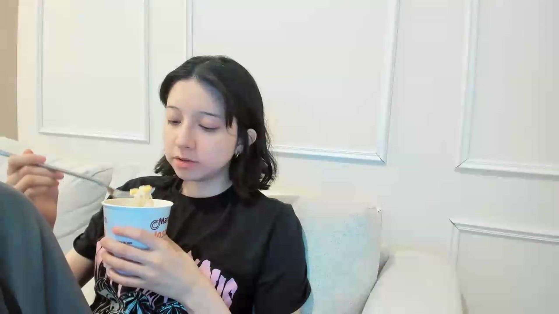 Gallery image thumbnail from Cherrycute666's myfreecams stream on, 06/12/2026, 08:34 image 9 of 20