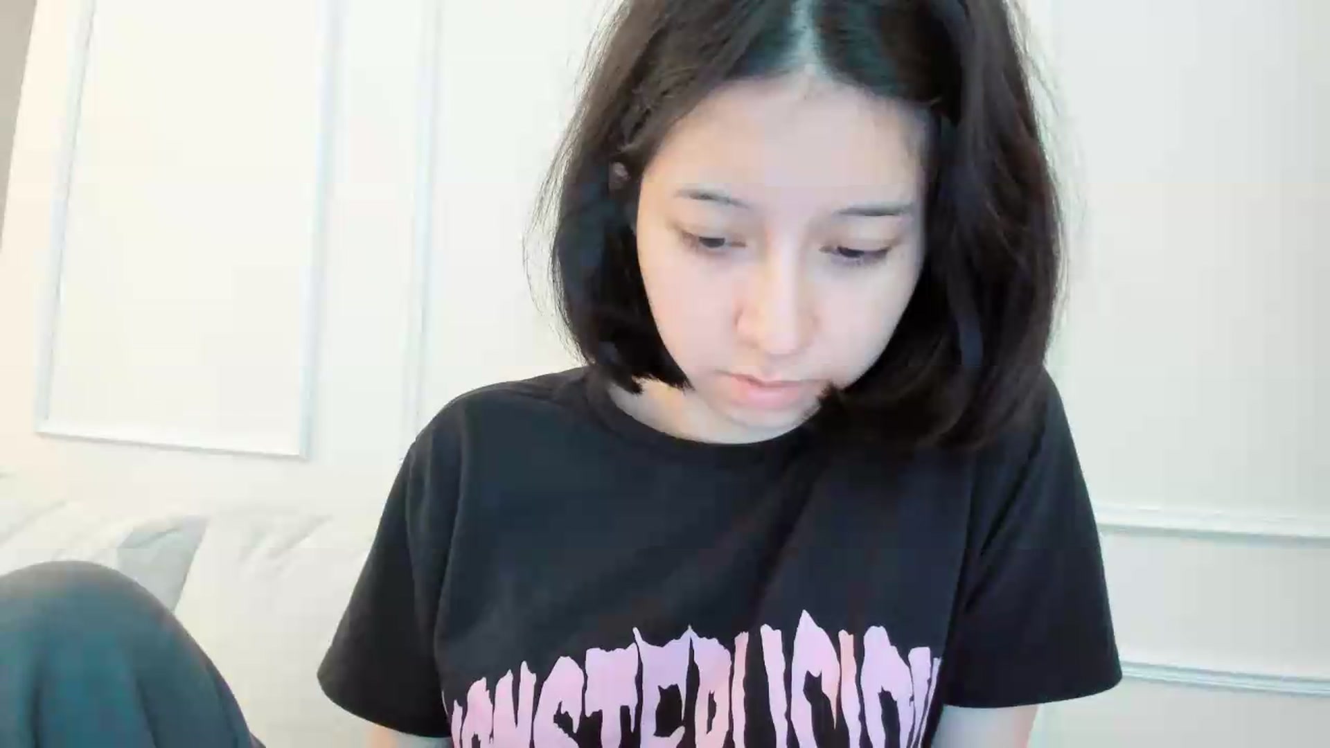 Gallery image thumbnail from Cherrycute666's myfreecams stream on, 06/12/2026, 22:06 image 19 of 20