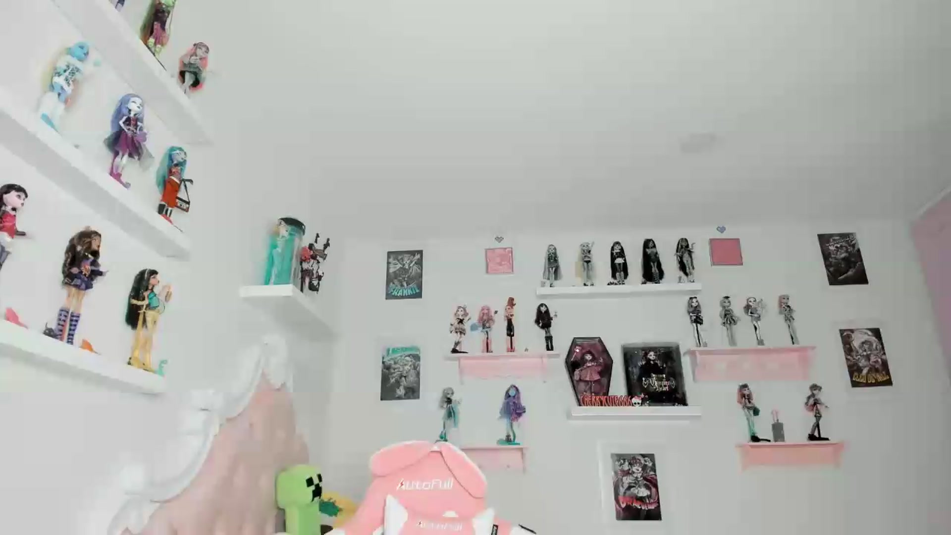 Gallery image thumbnail from Cherrycute666's myfreecams stream on, 06/24/2026, 02:54 image 15 of 20