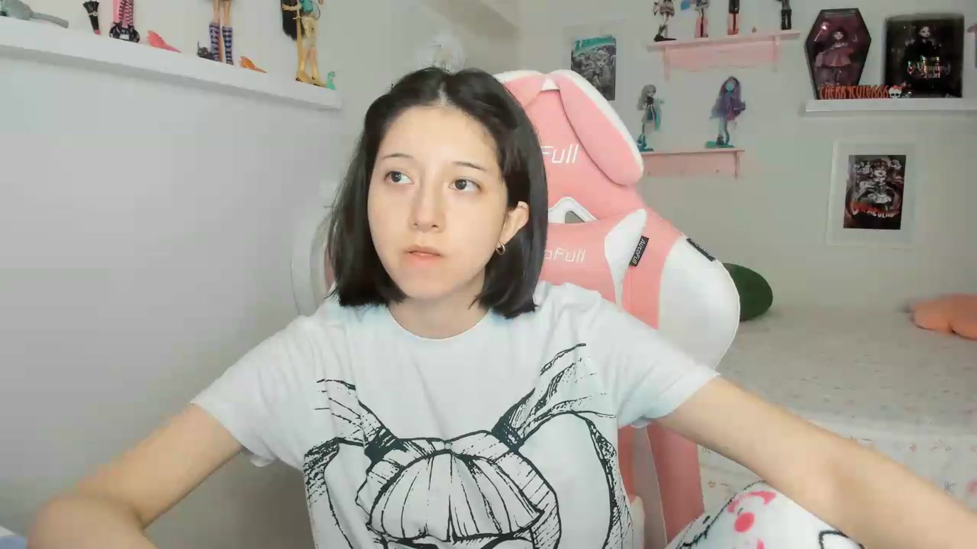 Gallery image thumbnail from Cherrycute666's myfreecams stream on, 06/24/2026, 02:54 image 8 of 20