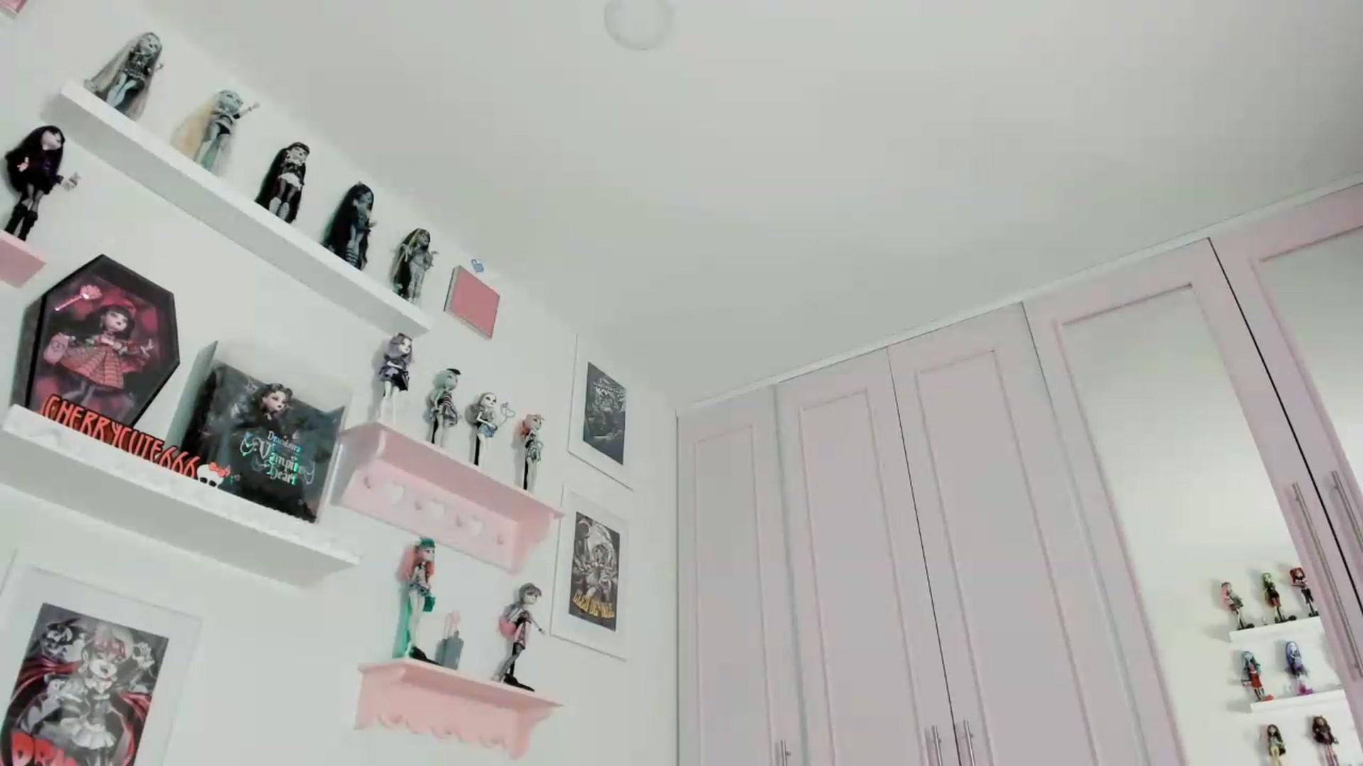 Gallery image thumbnail from Cherrycute666's myfreecams stream on, 06/24/2026, 07:32 image 10 of 20