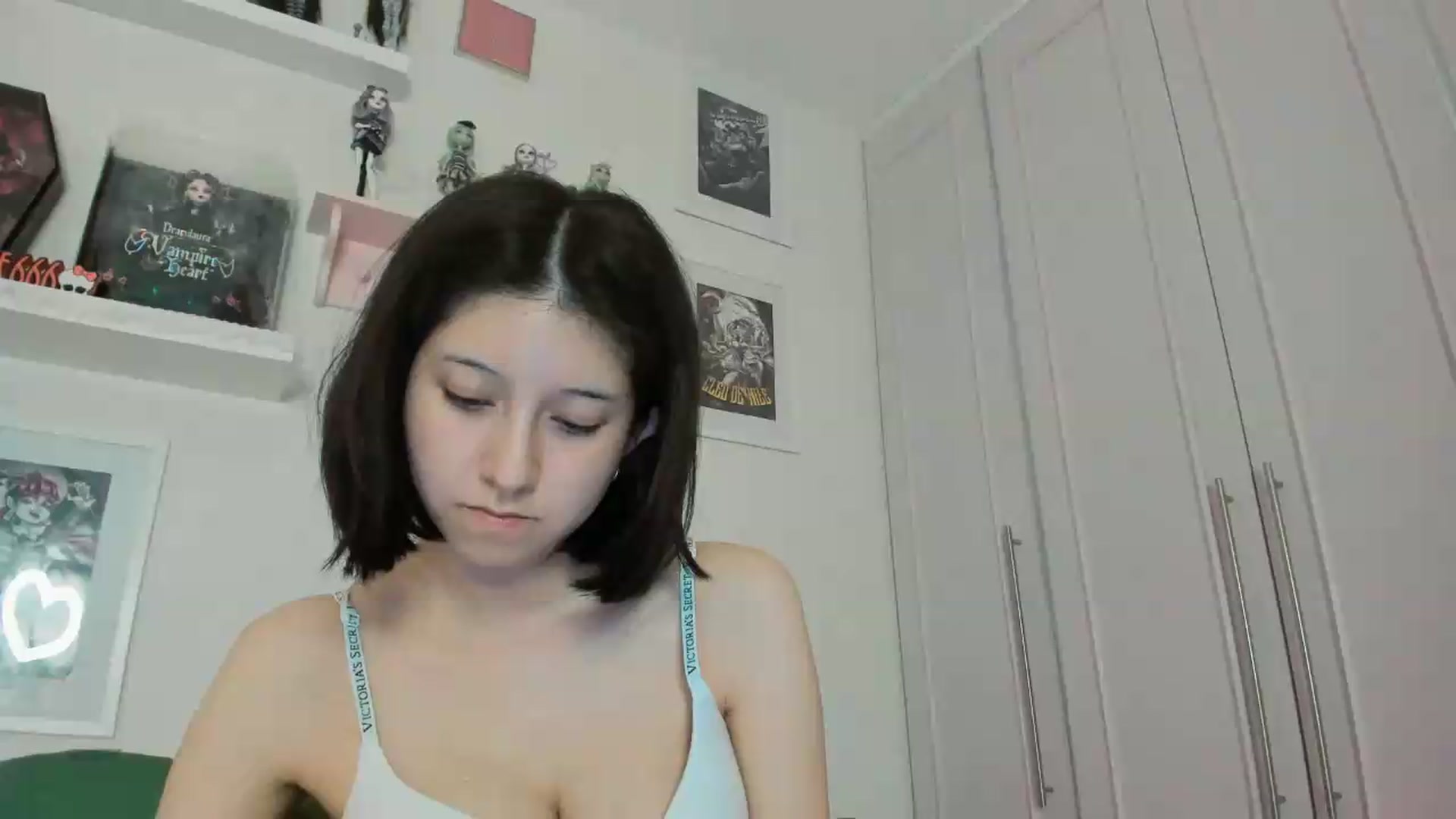 Gallery image thumbnail from Cherrycute666's myfreecams stream on, 06/24/2026, 07:32 image 15 of 20