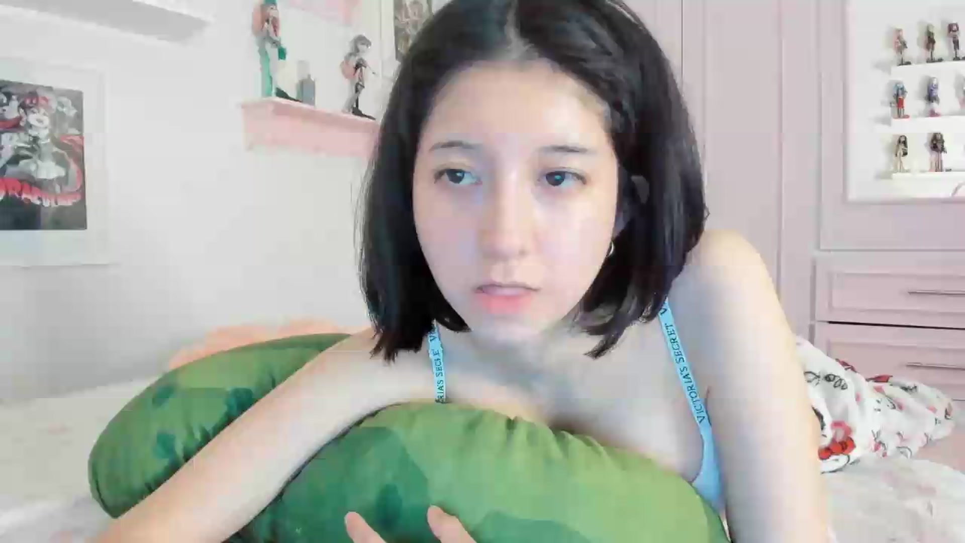 Gallery image thumbnail from Cherrycute666's myfreecams stream on, 06/24/2026, 07:32 image 13 of 20