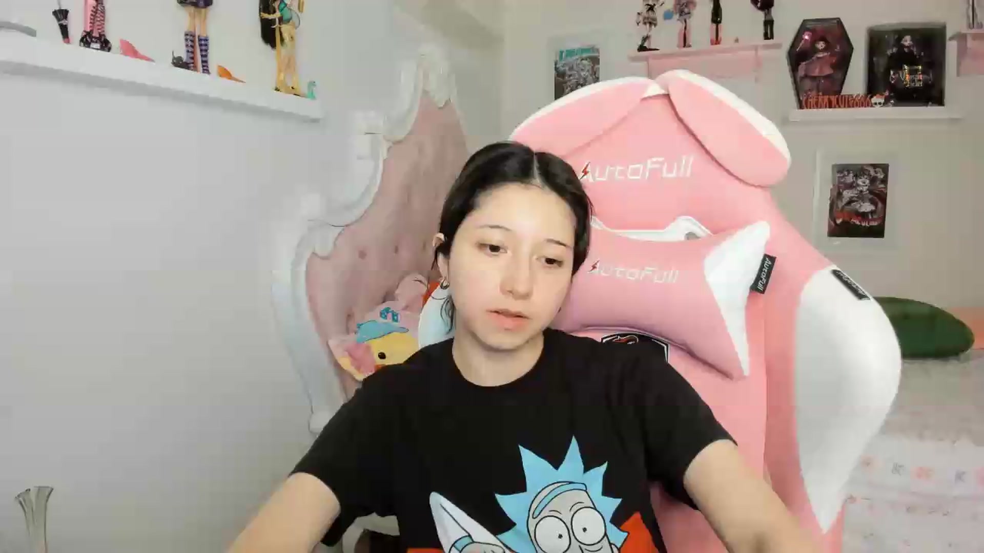 Gallery image thumbnail from Cherrycute666's myfreecams stream on, 06/27/2026, 07:03 image 1 of 20