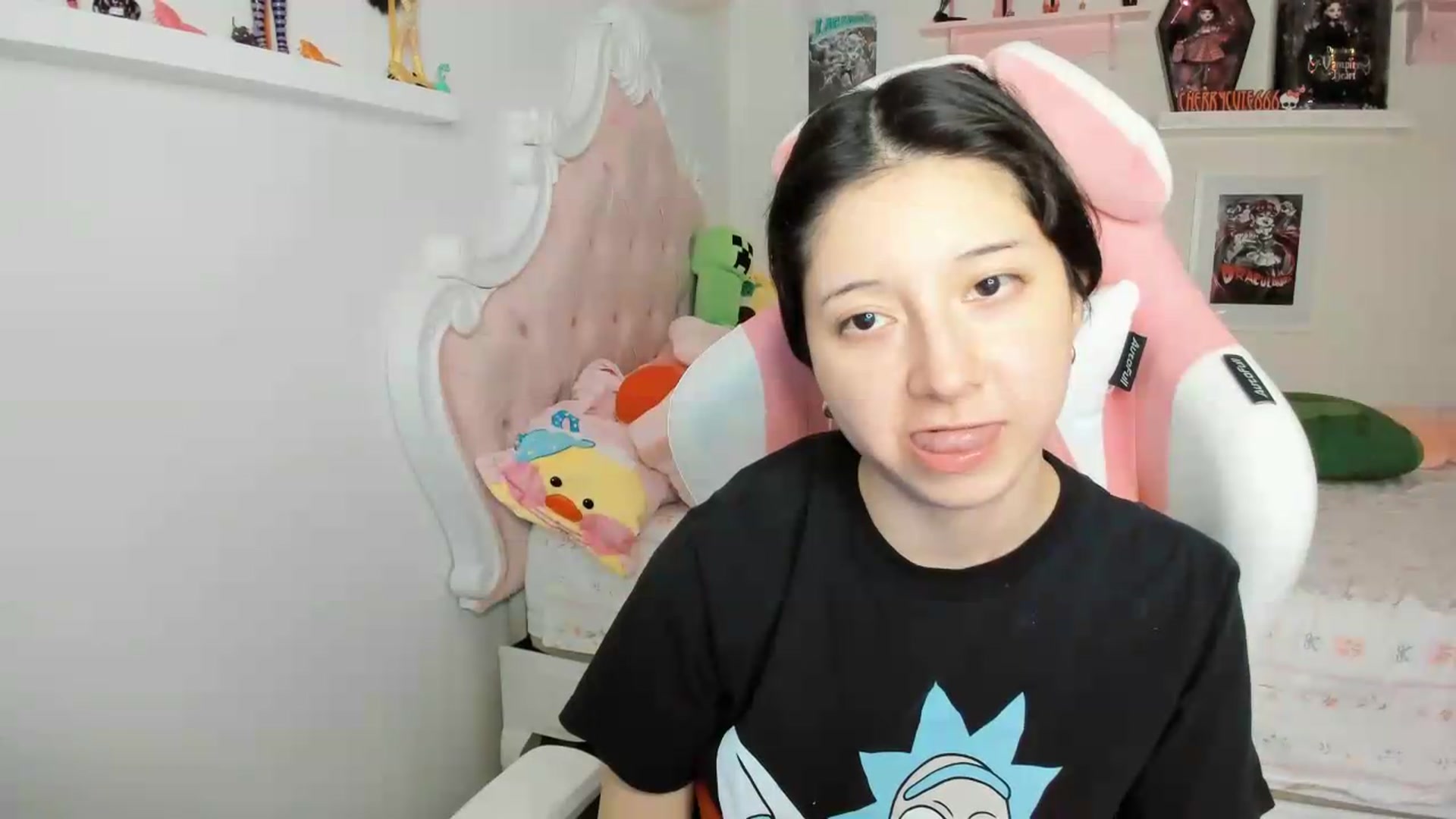 Gallery image thumbnail from Cherrycute666's myfreecams stream on, 06/27/2026, 07:58 image 7 of 20