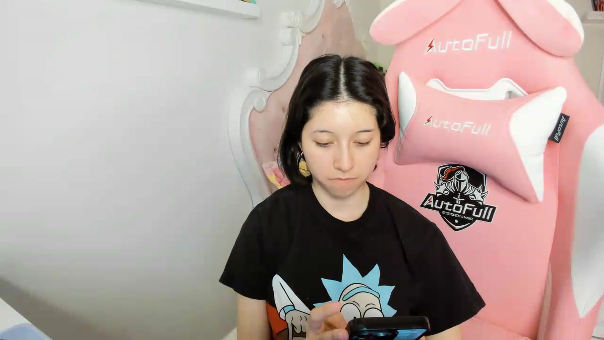 Gallery image thumbnail from Cherrycute666's myfreecams stream on, 06/27/2026, 07:58 image 5 of 20