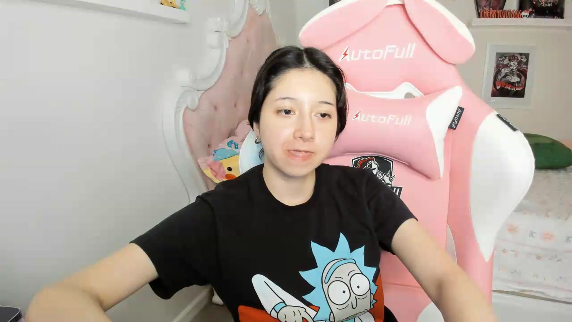 Gallery image thumbnail from Cherrycute666's myfreecams stream on, 06/27/2026, 07:58 image 15 of 20