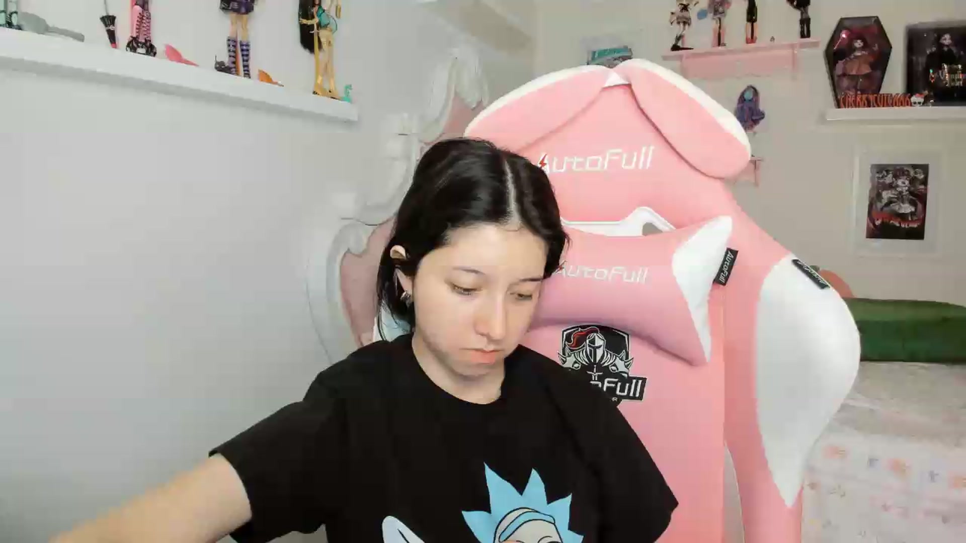 Gallery image thumbnail from Cherrycute666's myfreecams stream on, 06/27/2026, 07:58 image 1 of 20
