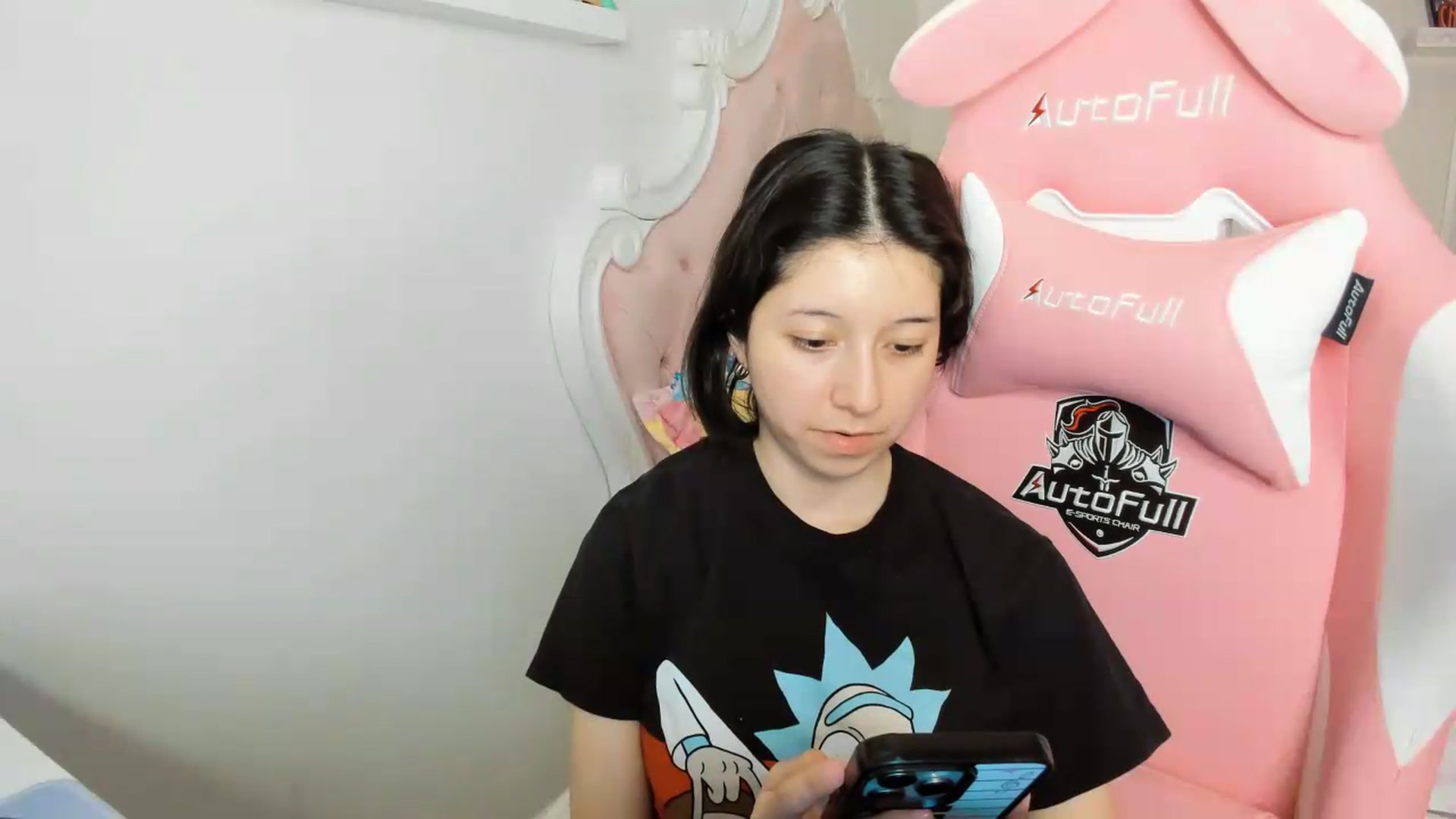 Gallery image thumbnail from Cherrycute666's myfreecams stream on, 06/27/2026, 07:58 image 4 of 20