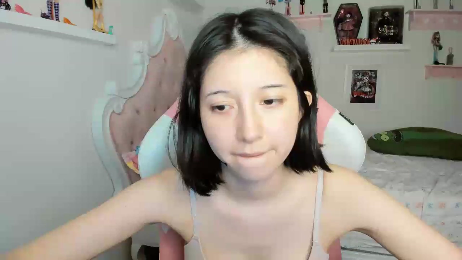 Gallery image thumbnail from Cherrycute666's myfreecams stream on, 06/28/2026, 04:17 image 20 of 20